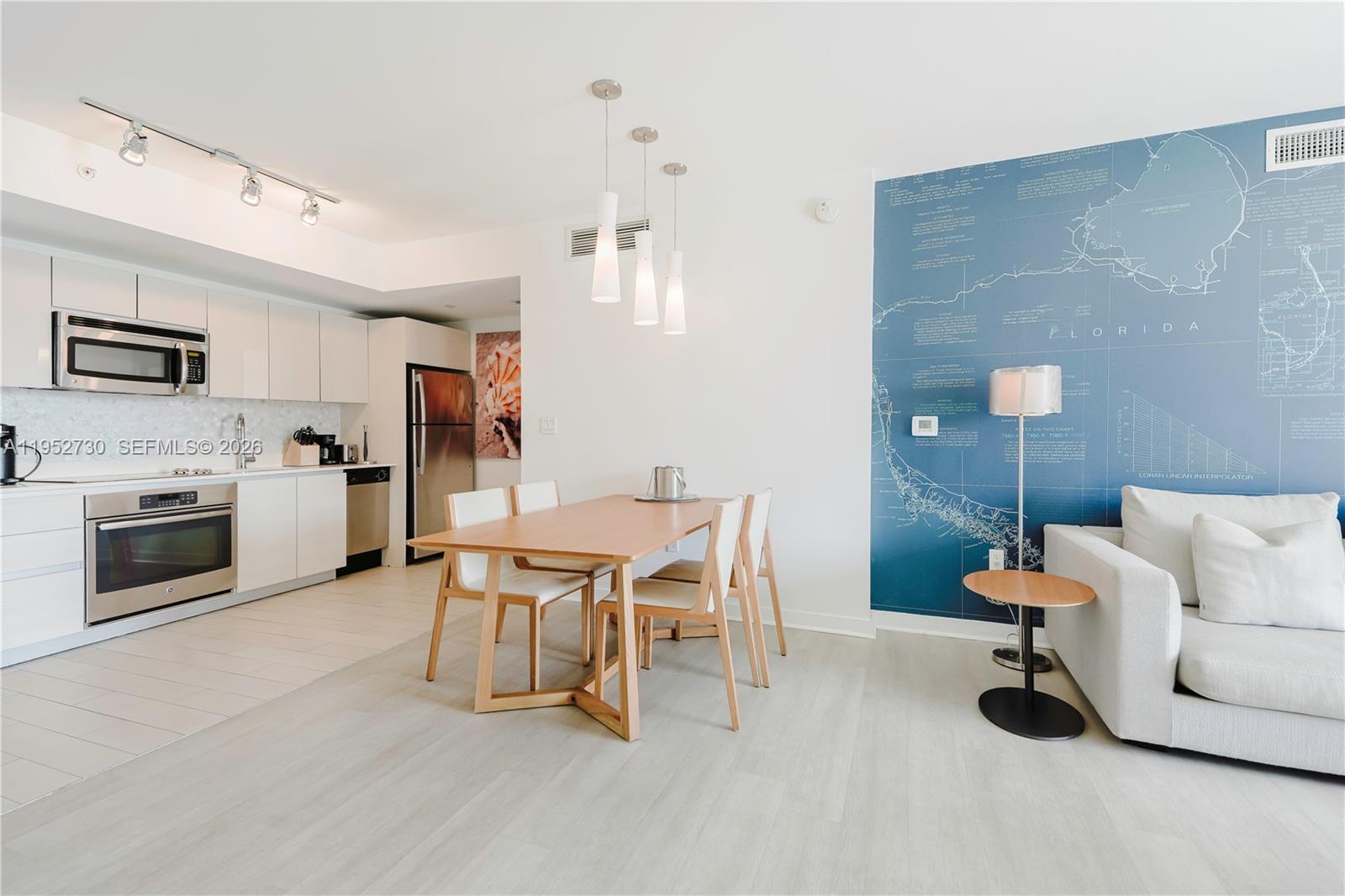 BEACHWALK CONDOMINIUM - Residential