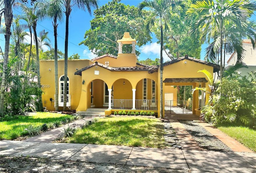 2/1 + Sunroom in Main House & 1/1 back Cottage. Beautiful wood floor Old Spanish, exceptionally renovated. U shaped with all rooms having French doors opening to a center Romantic Courtyard.