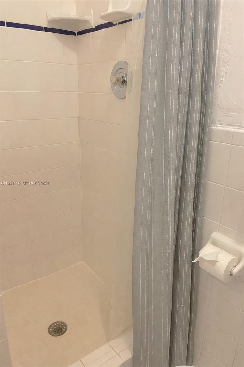 CORAL GABLES GRANADA SEC - Residential Lease