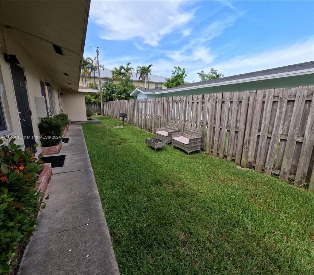 Photo of 831 NE 14th Ct #2, Fort Lauderdale, FL 33304 (MLS # A11640812)