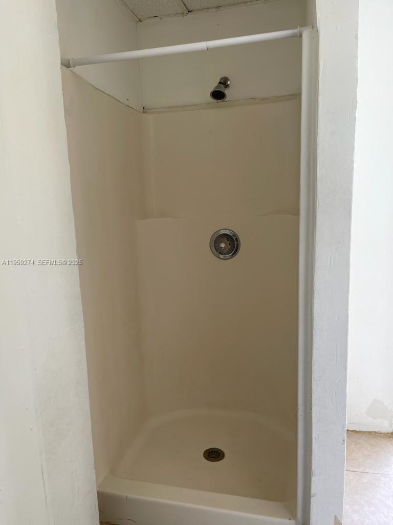 MC FADDENS - Residential Lease