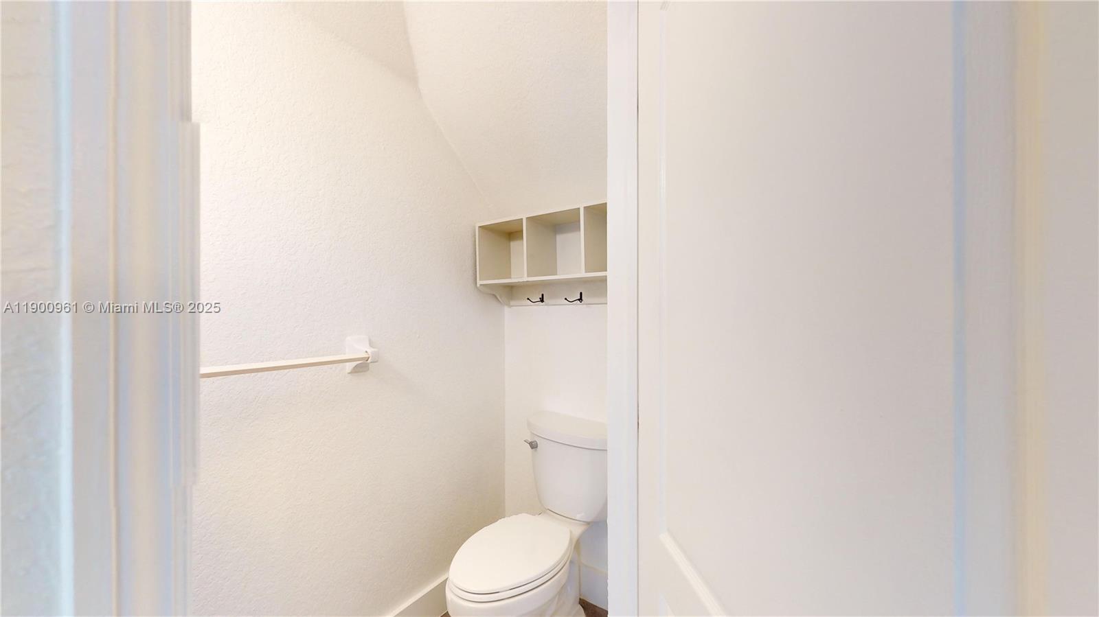 DOLPHIN VIEW CONDO - Residential Lease