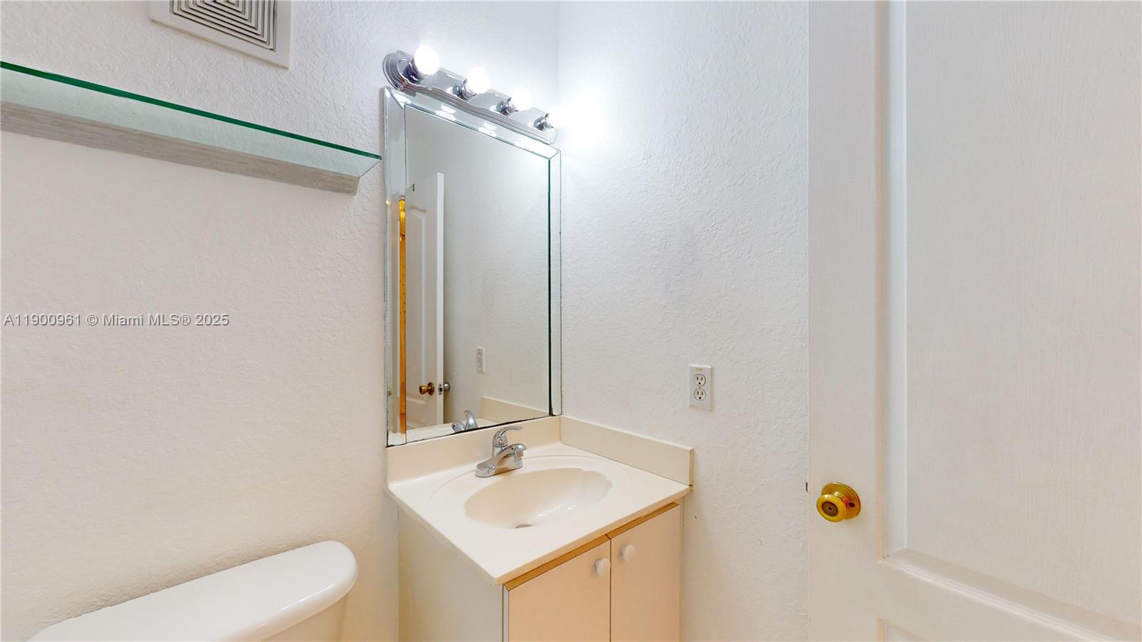 DOLPHIN VIEW CONDO - Residential Lease