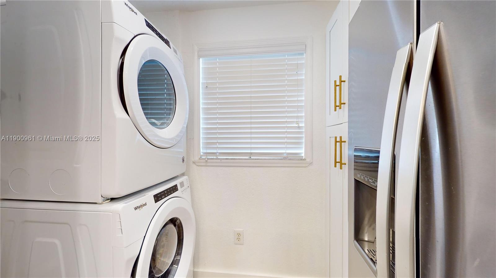 DOLPHIN VIEW CONDO - Residential Lease