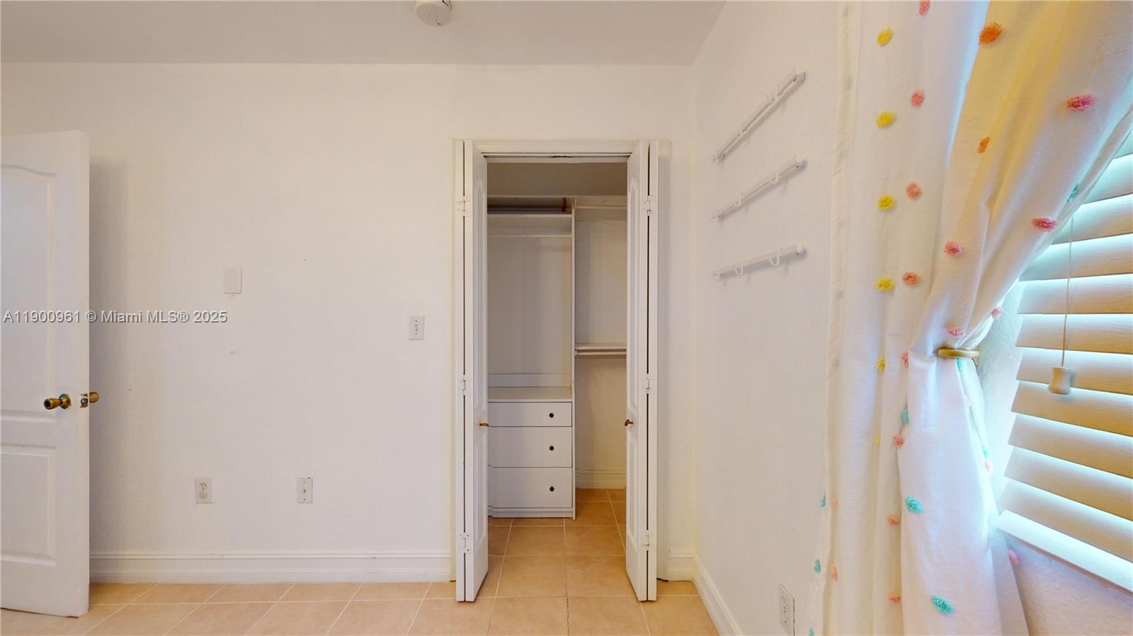 DOLPHIN VIEW CONDO - Residential Lease