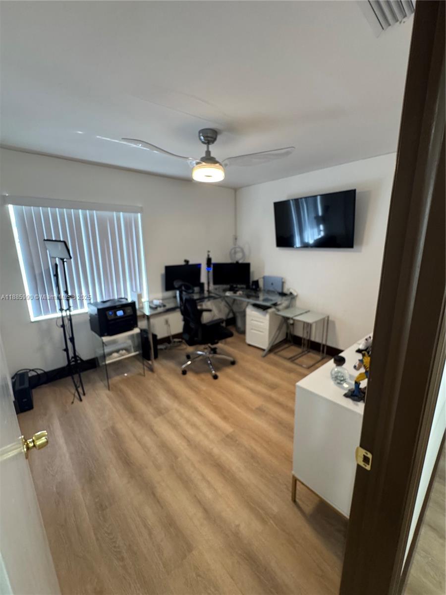 SUNFISH AT THE HAMMOCKS - Residential