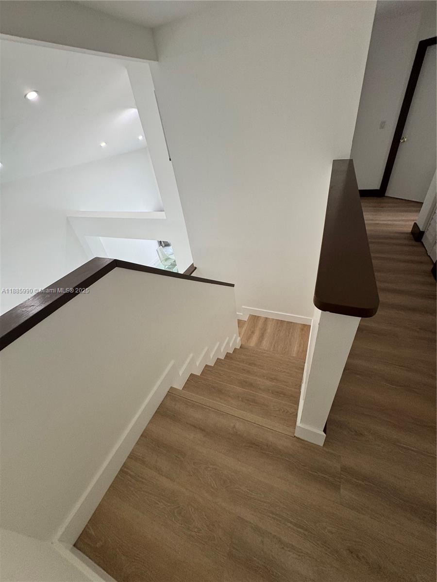 SUNFISH AT THE HAMMOCKS - Residential