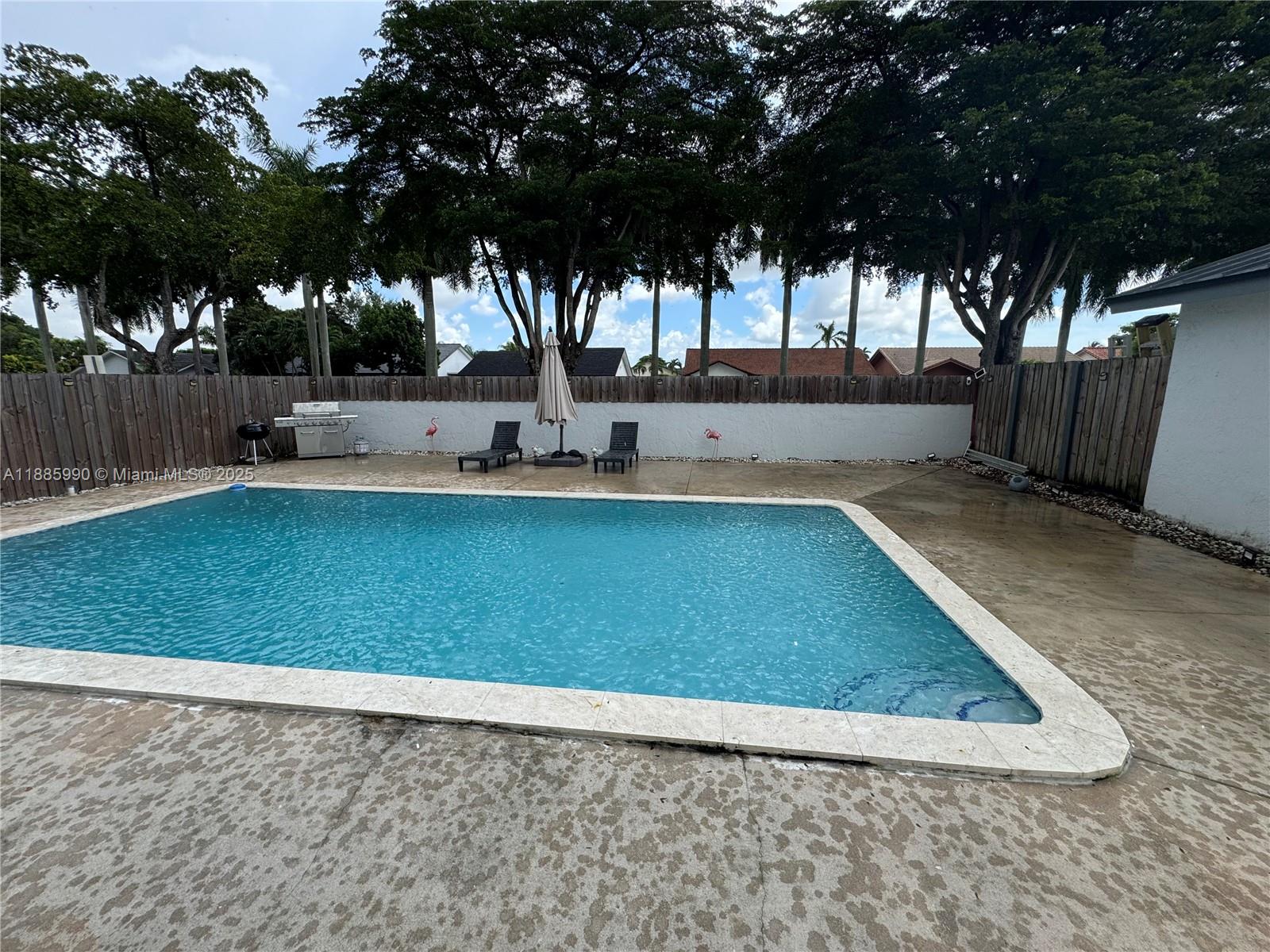 SUNFISH AT THE HAMMOCKS - Residential