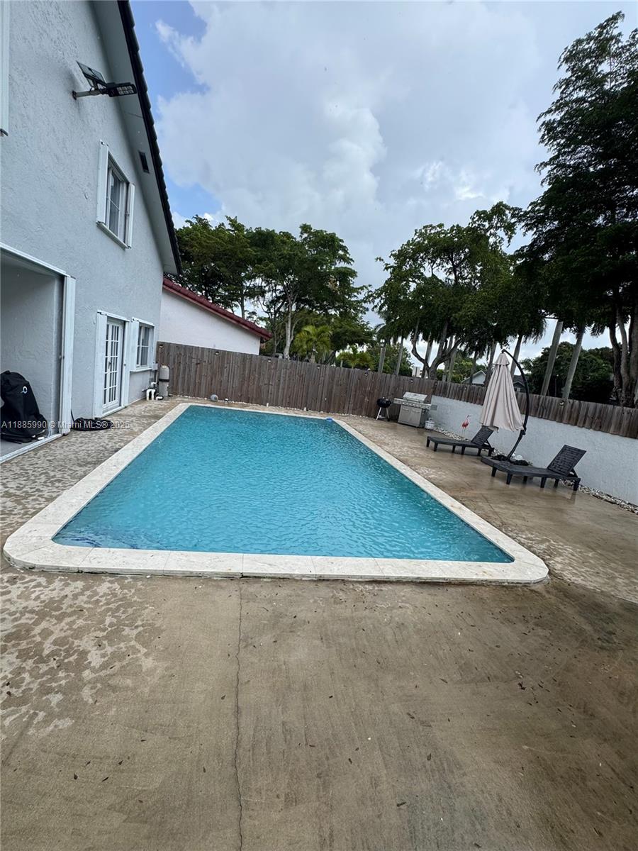 SUNFISH AT THE HAMMOCKS - Residential