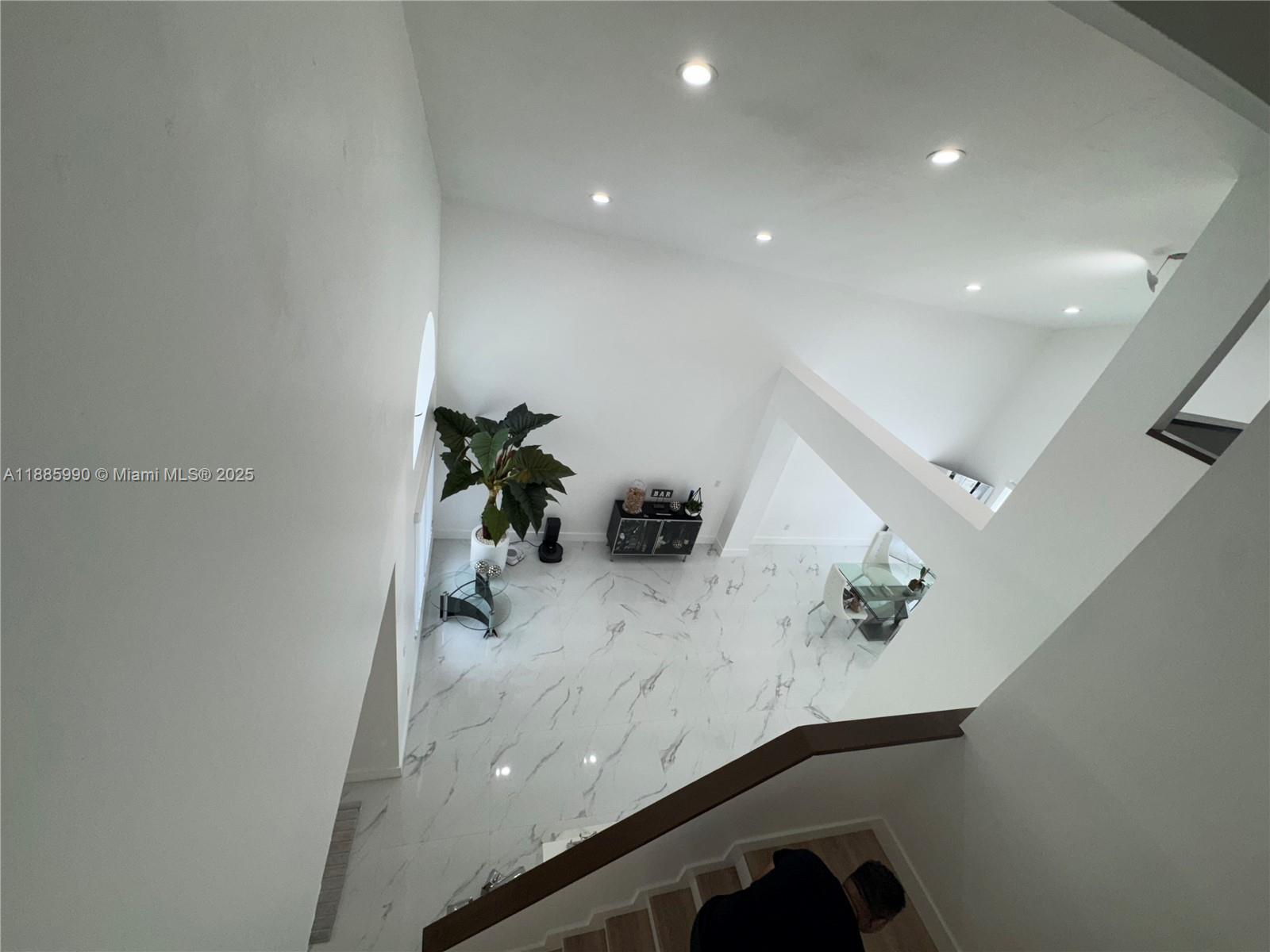 SUNFISH AT THE HAMMOCKS - Residential