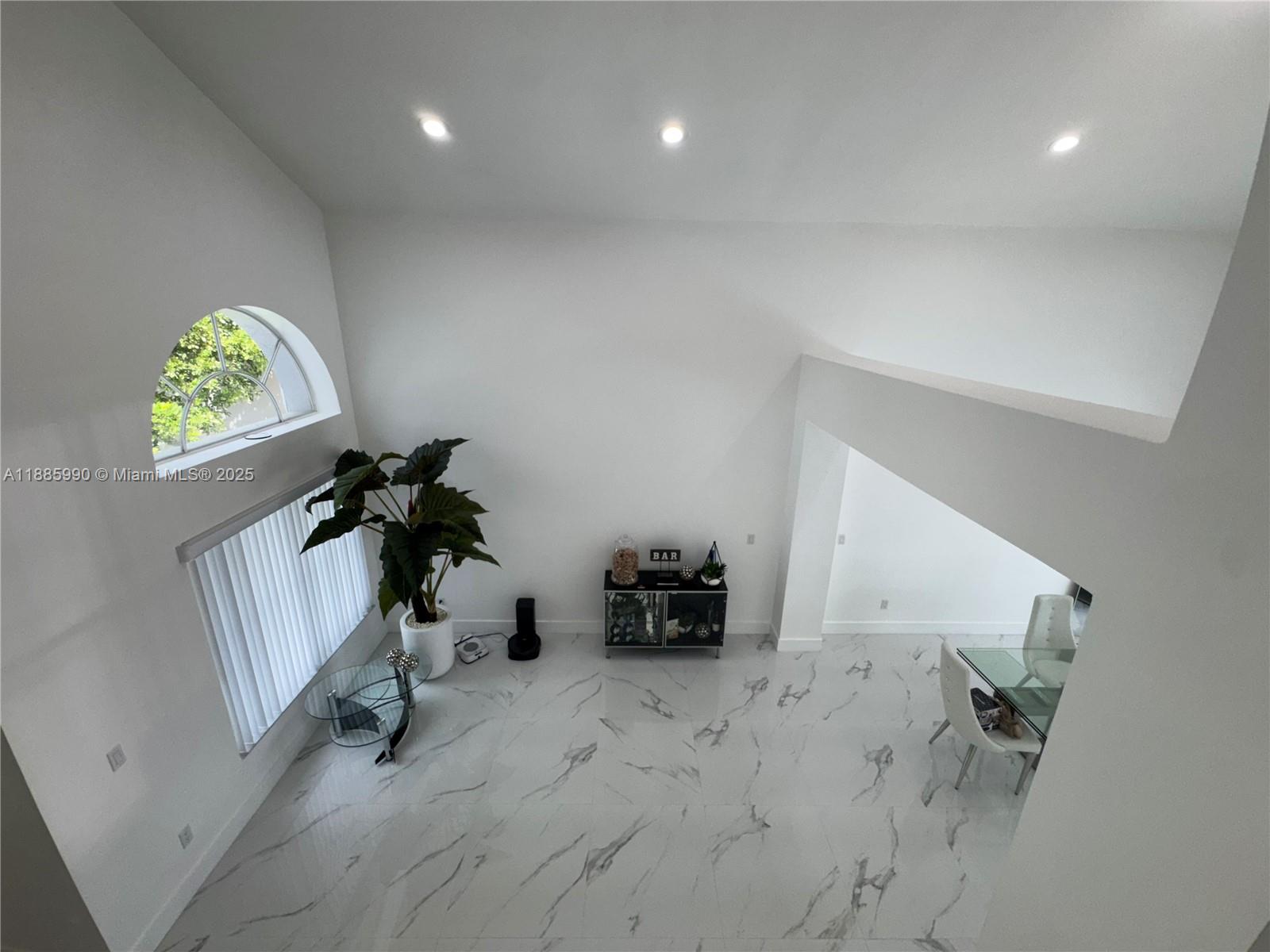 SUNFISH AT THE HAMMOCKS - Residential