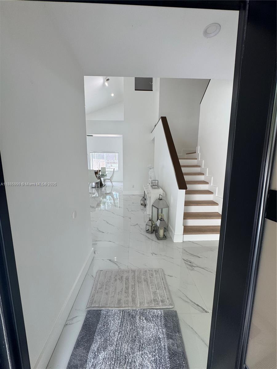 SUNFISH AT THE HAMMOCKS - Residential