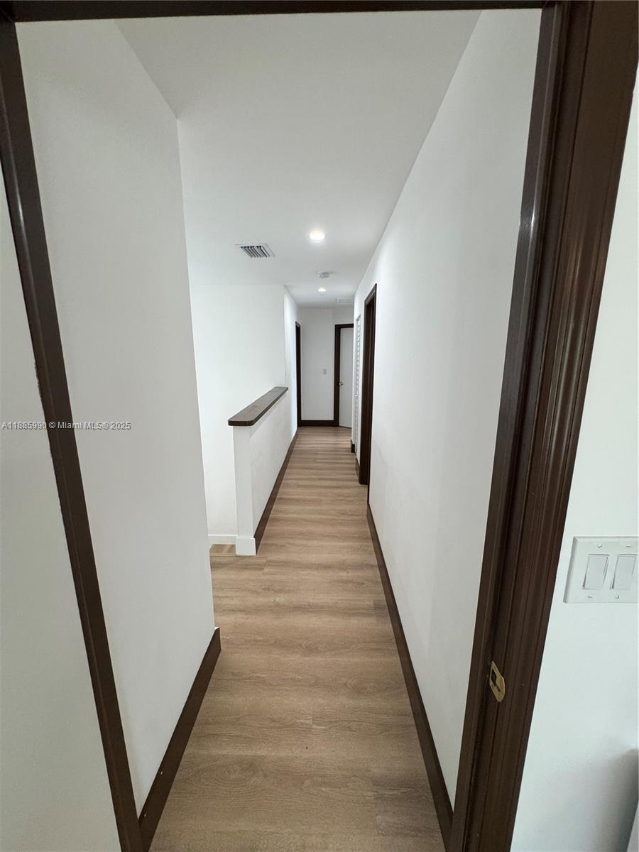 SUNFISH AT THE HAMMOCKS - Residential