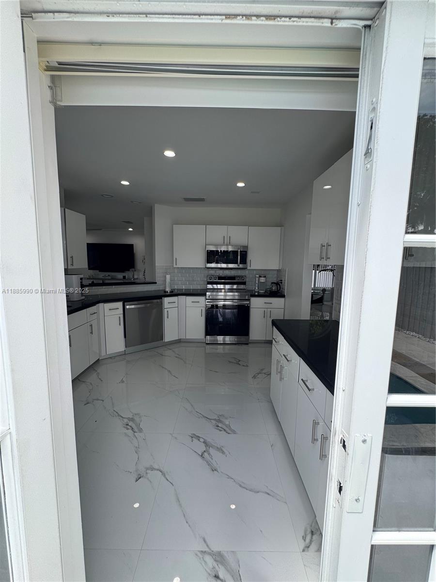 SUNFISH AT THE HAMMOCKS - Residential