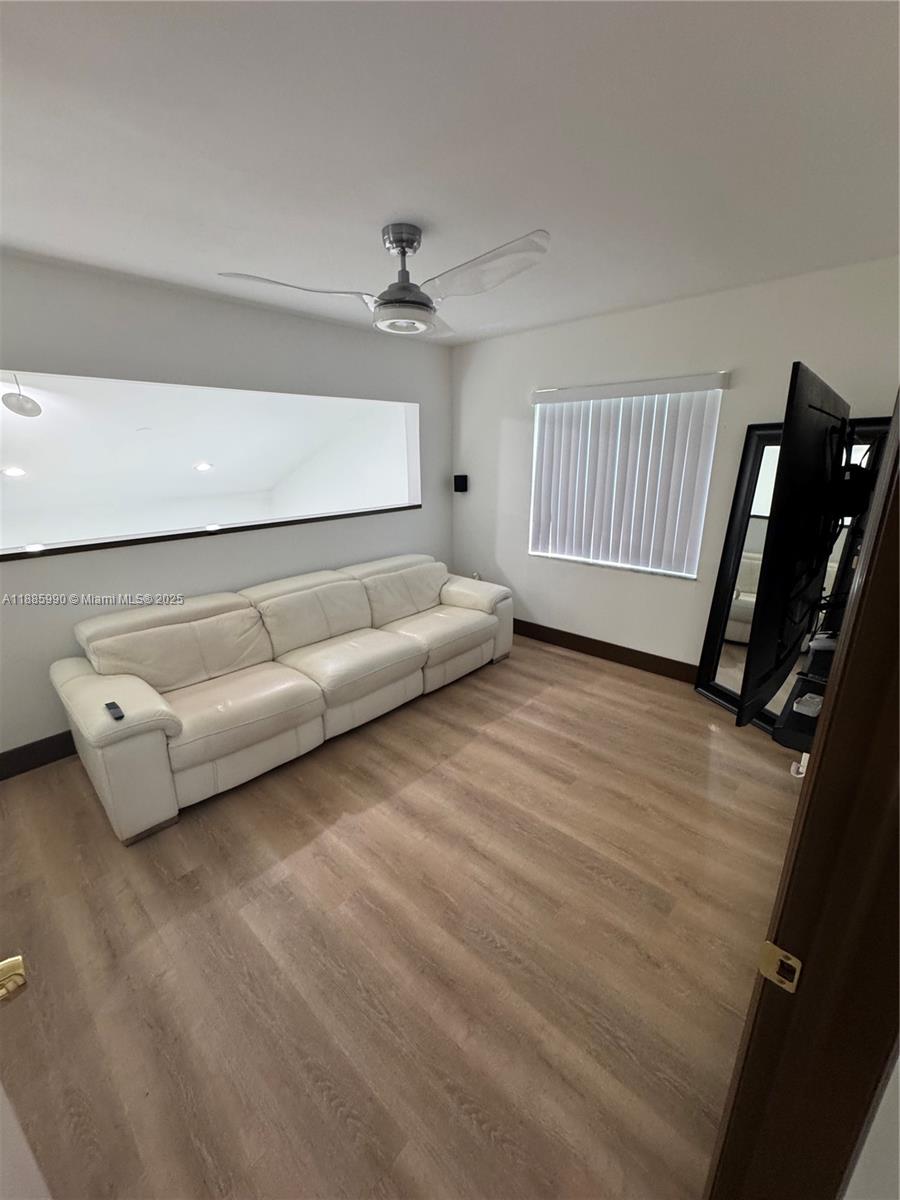 SUNFISH AT THE HAMMOCKS - Residential