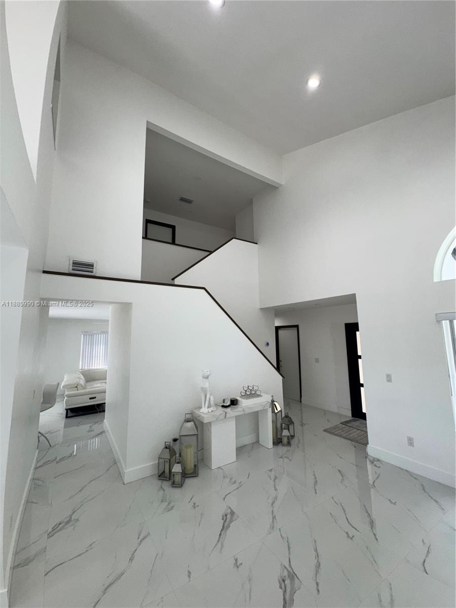 SUNFISH AT THE HAMMOCKS - Residential