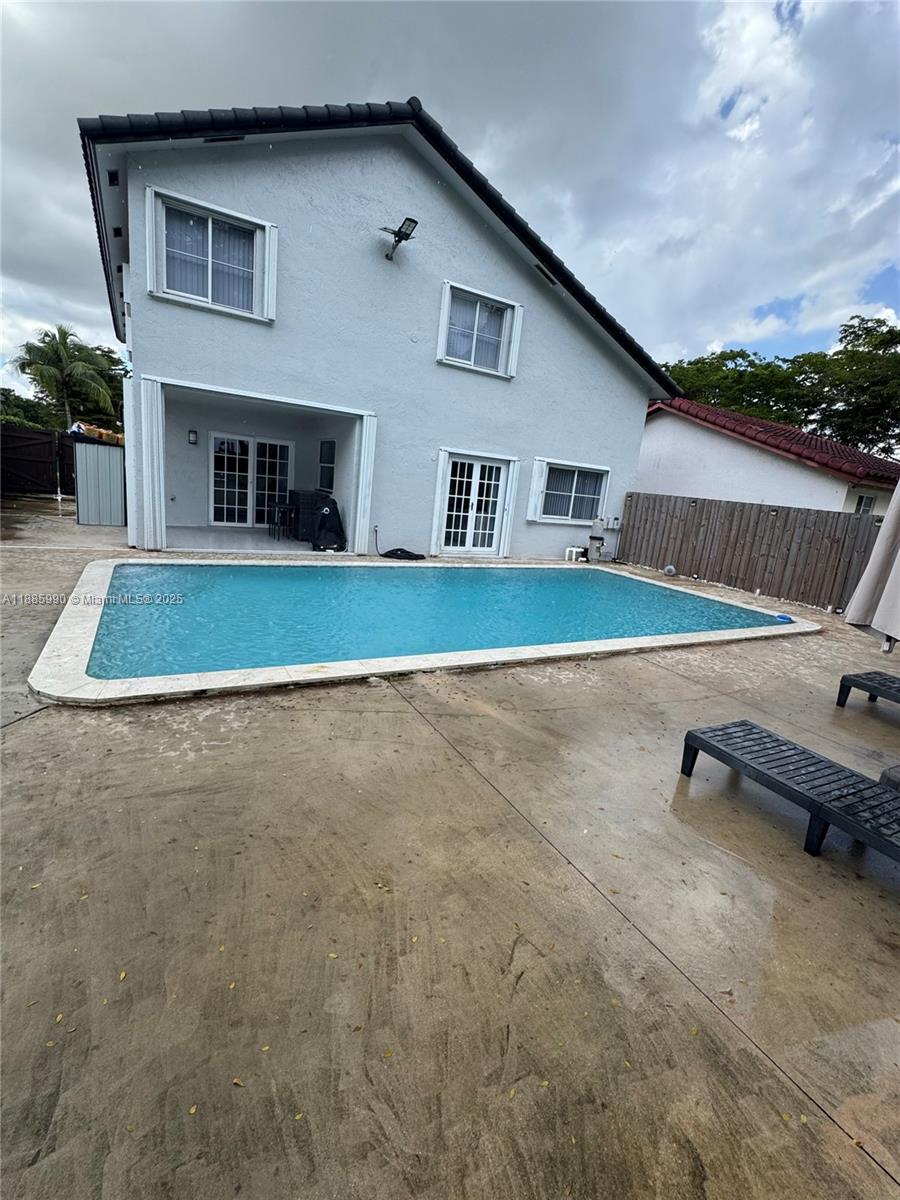 SUNFISH AT THE HAMMOCKS - Residential