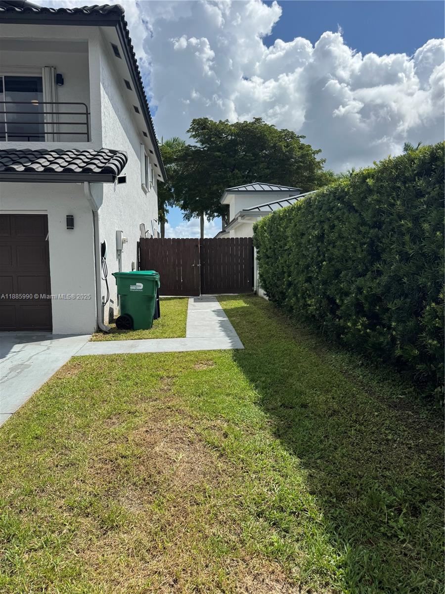 SUNFISH AT THE HAMMOCKS - Residential