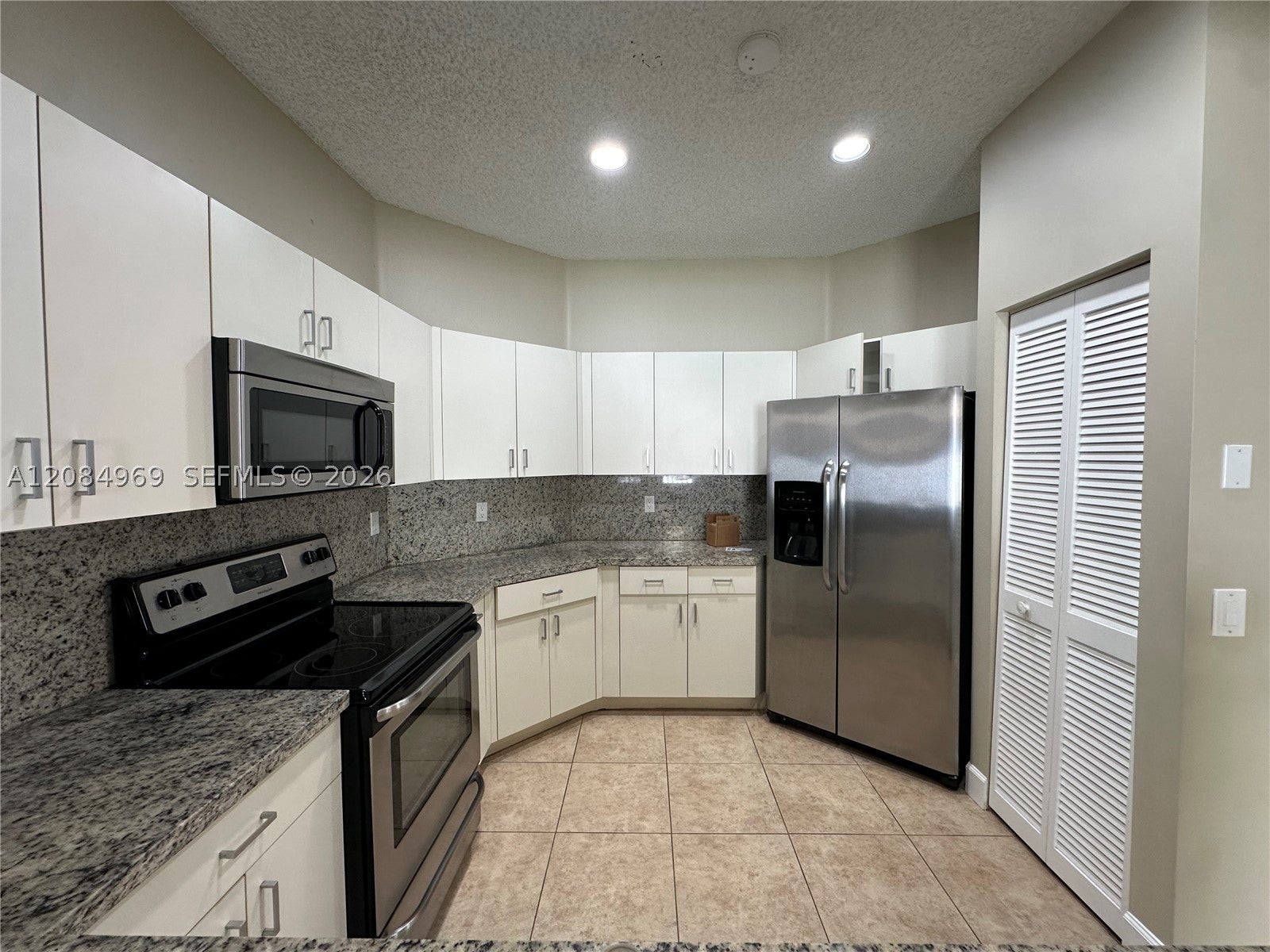 335 Cambridge Dr