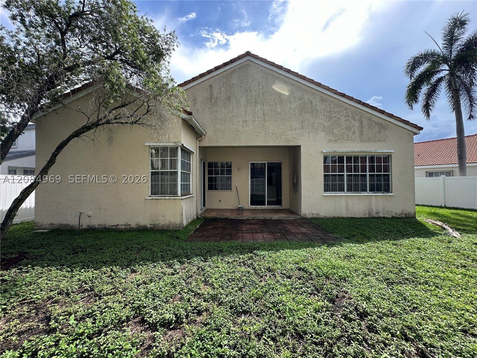 335 Cambridge Dr