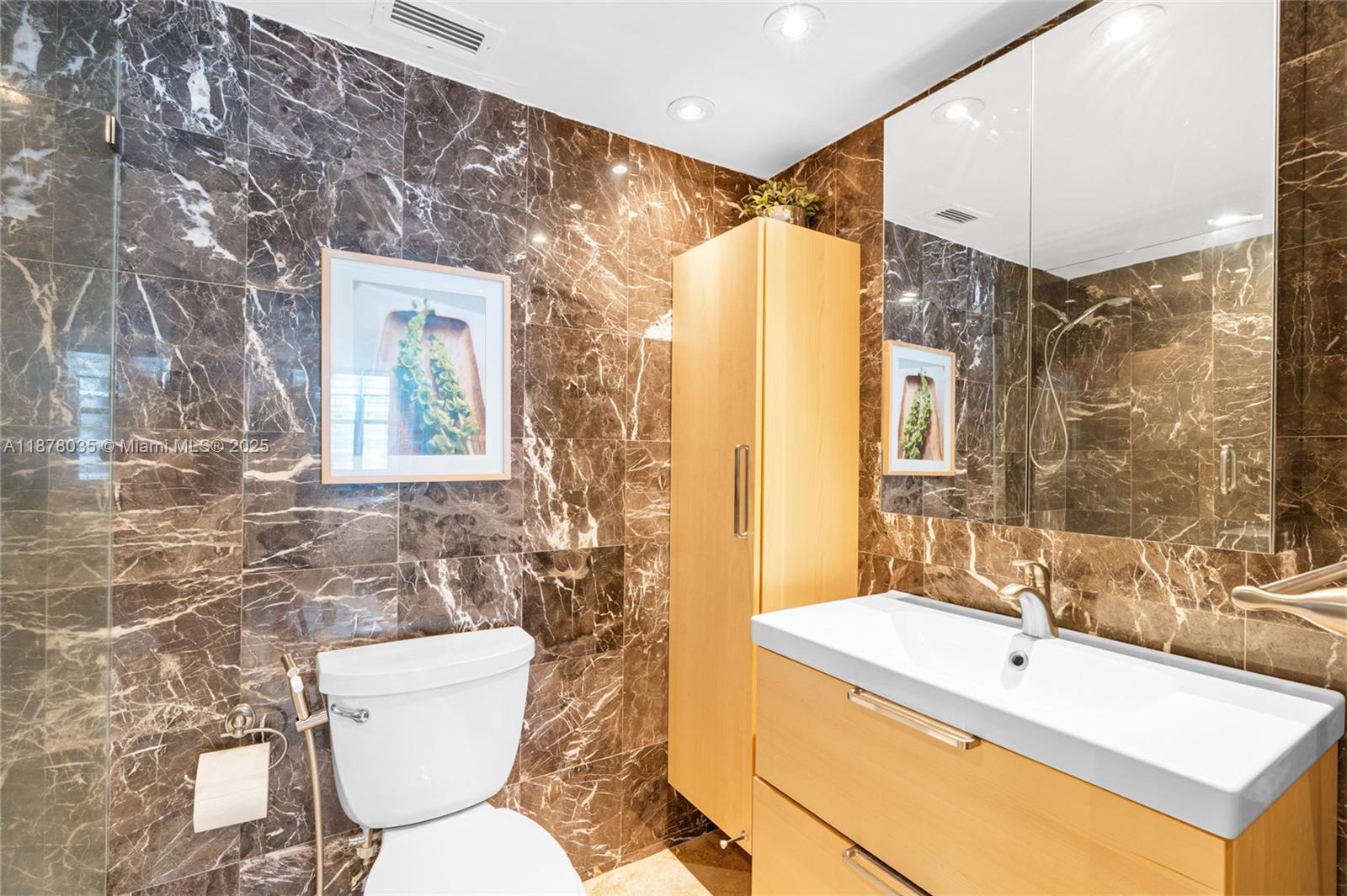 SEA AIR TOWERS CONDO - Residential