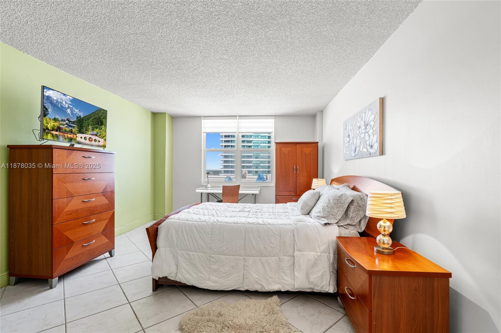 SEA AIR TOWERS CONDO - Residential