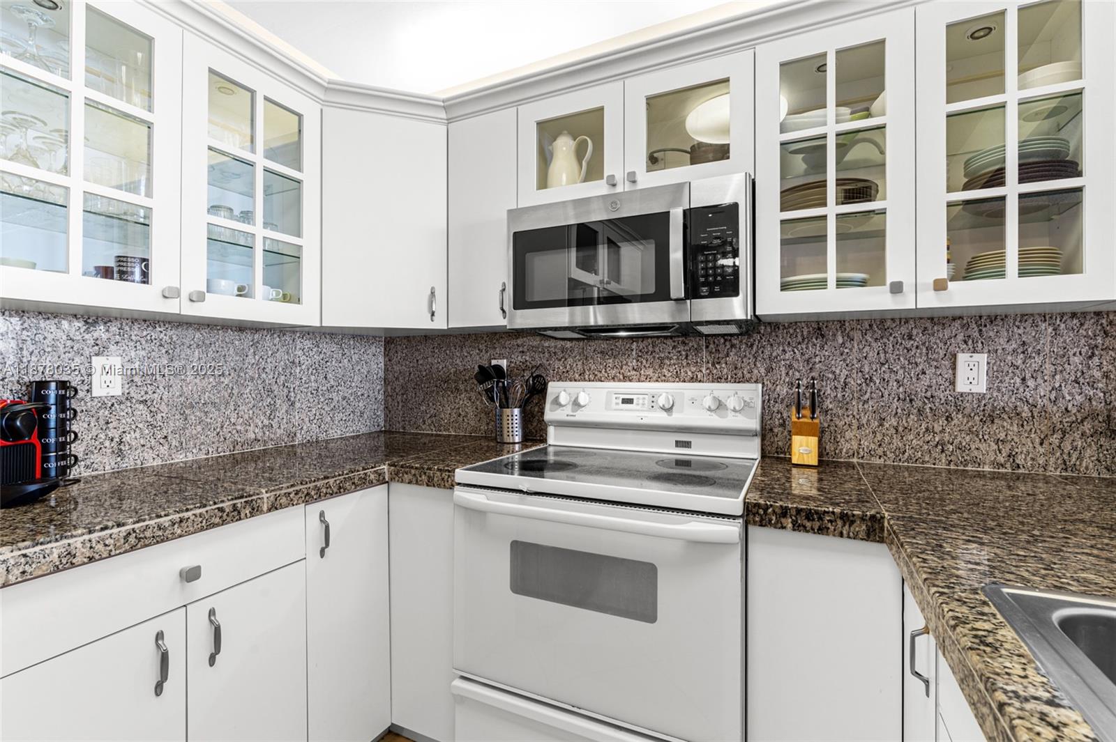 SEA AIR TOWERS CONDO - Residential