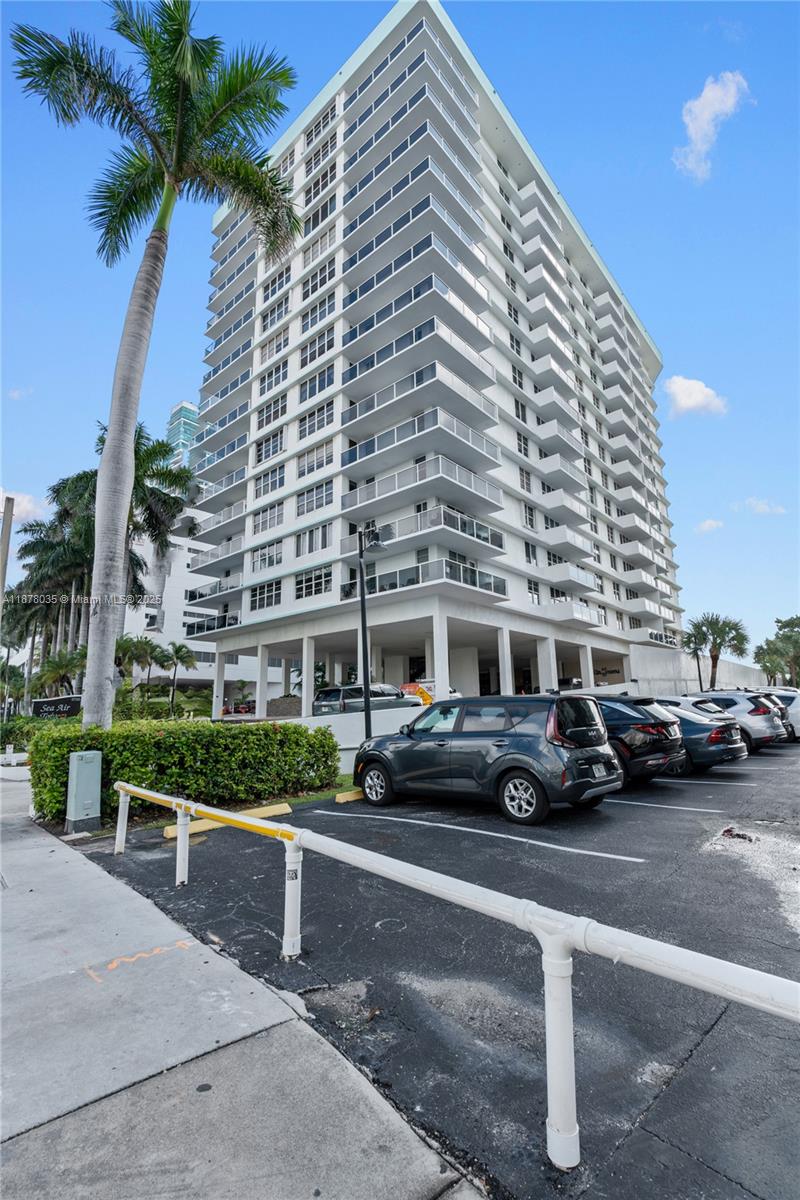 3725 S Ocean Dr 1609
