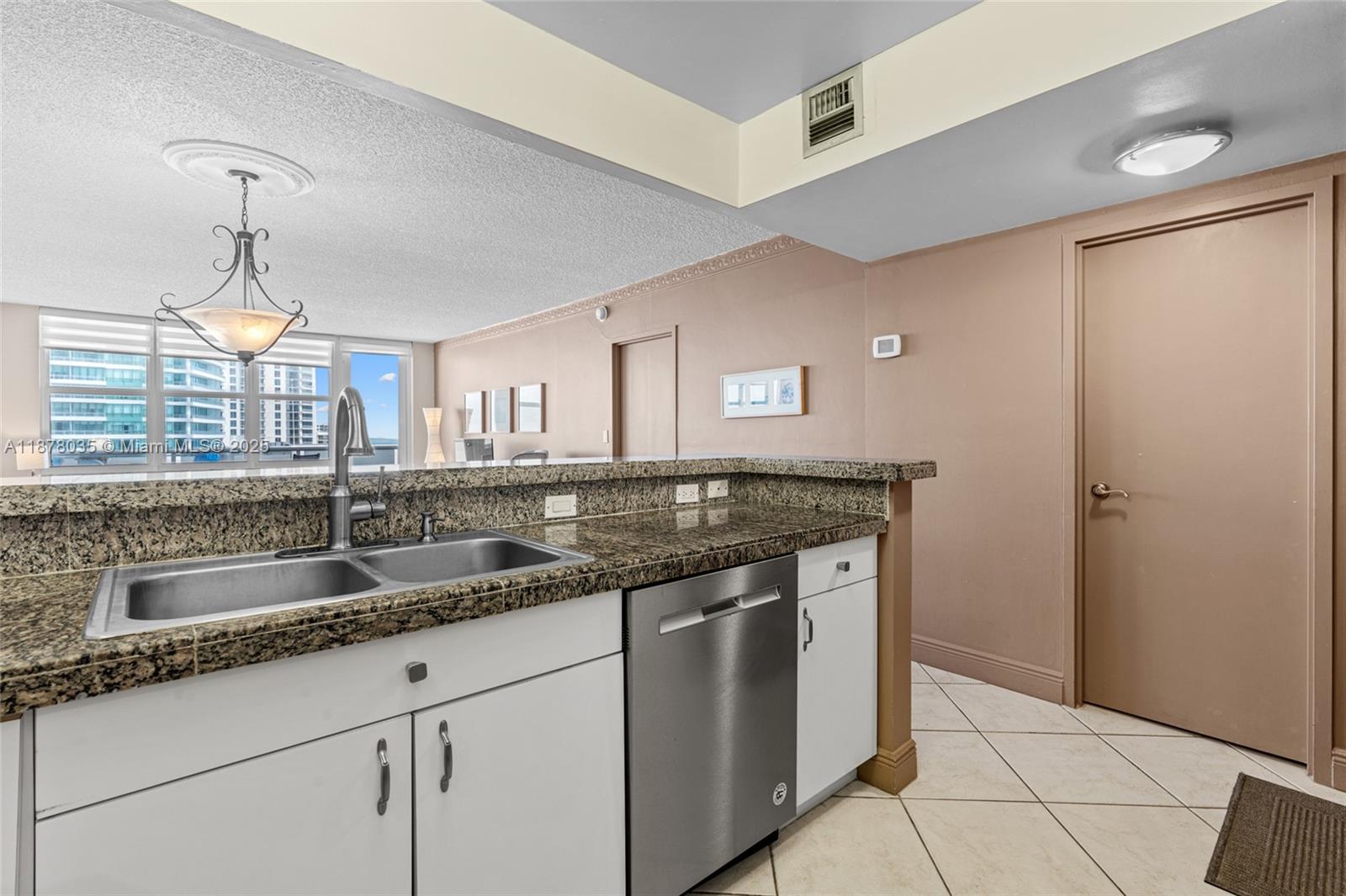 SEA AIR TOWERS CONDO - Residential