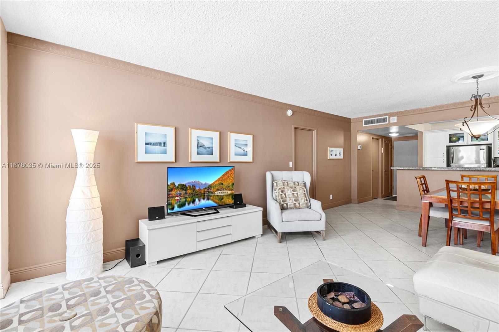 SEA AIR TOWERS CONDO - Residential