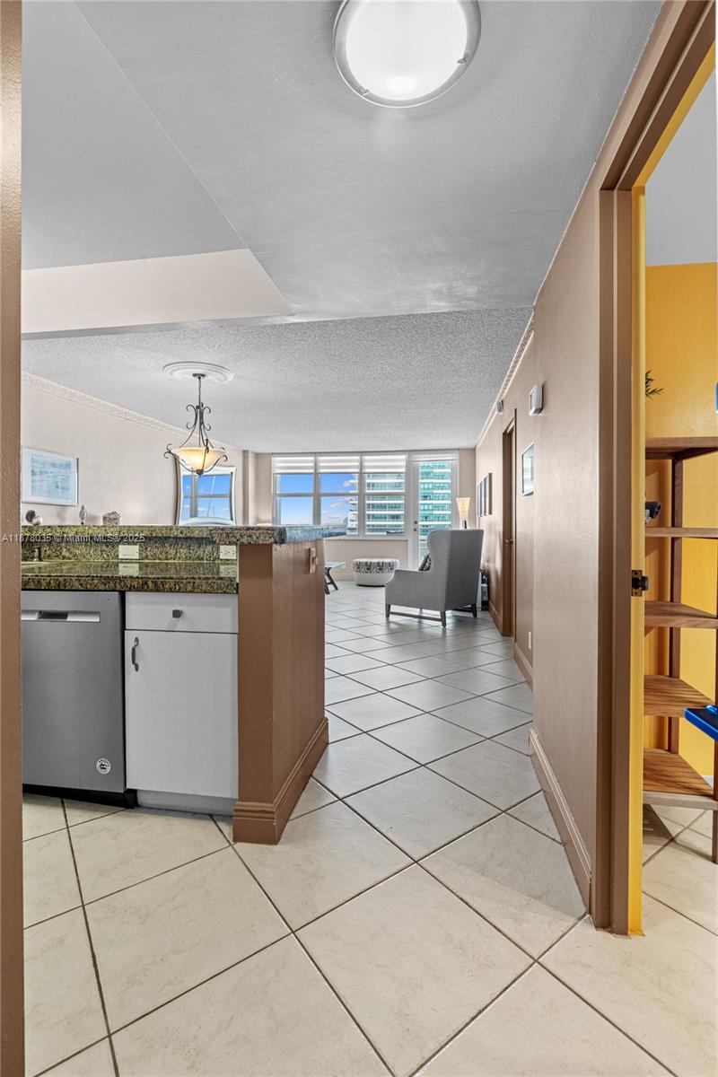 SEA AIR TOWERS CONDO - Residential