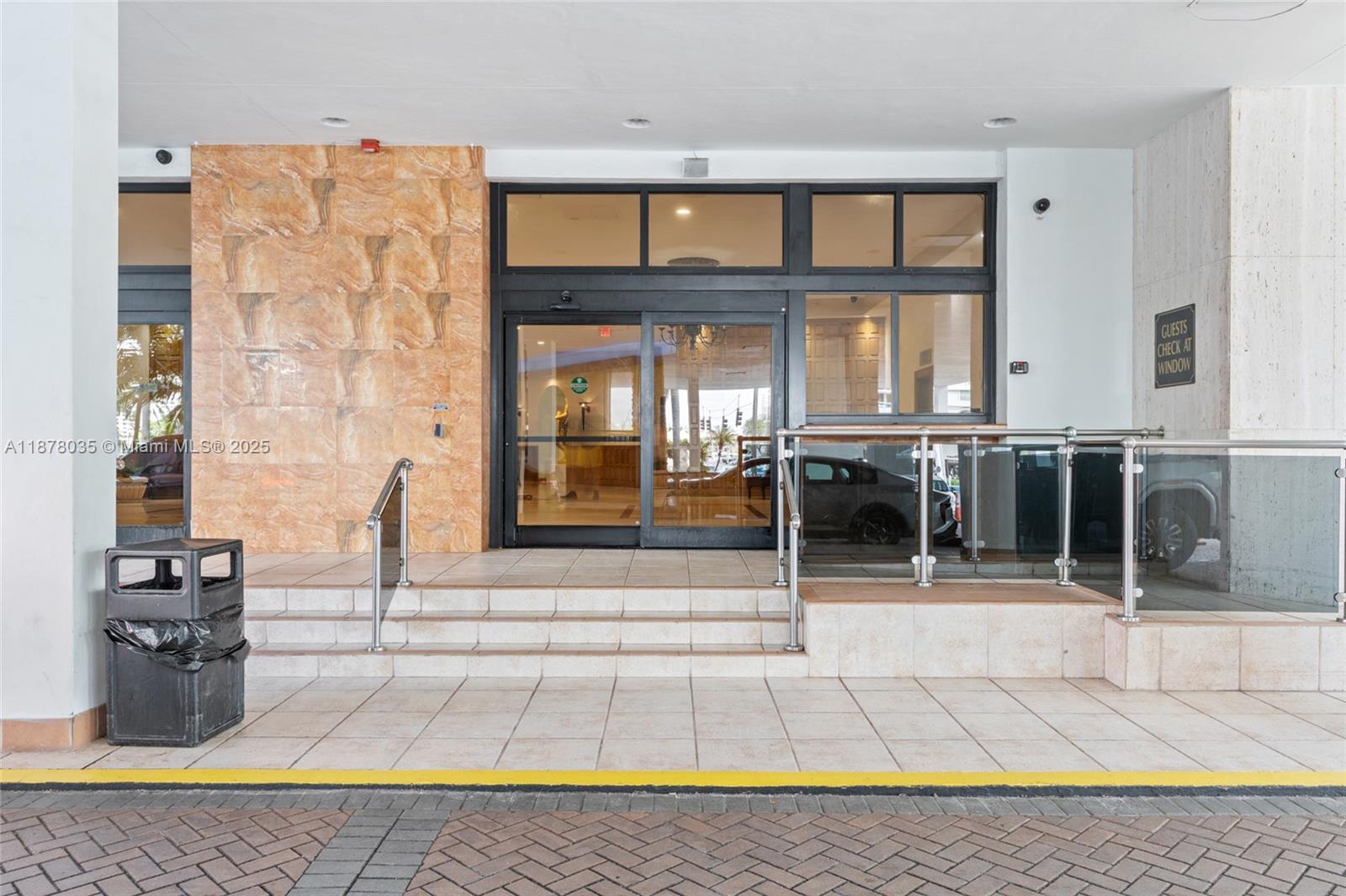 3725 S Ocean Dr 1609