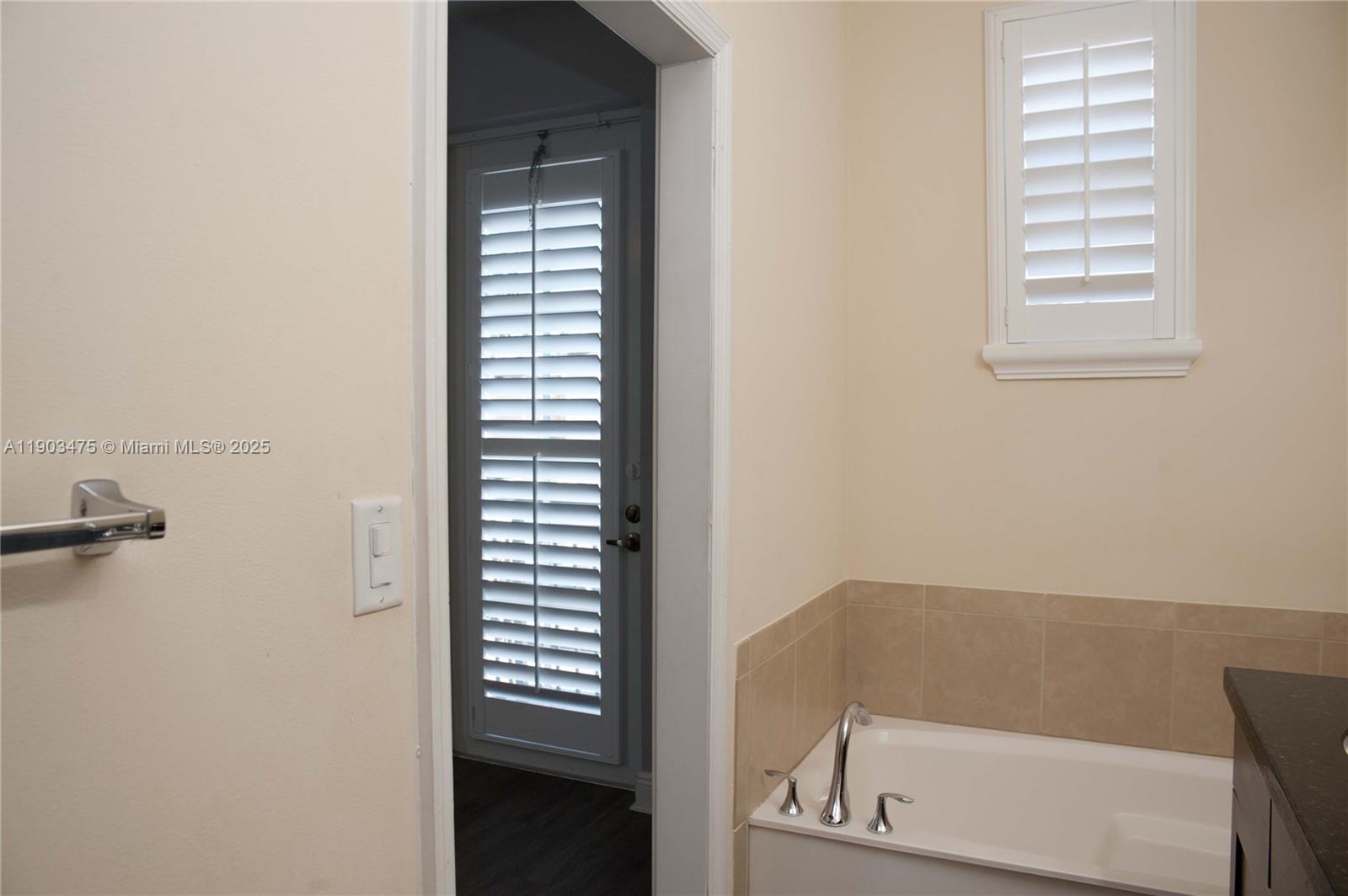 MEADOW PINES - Residential Lease