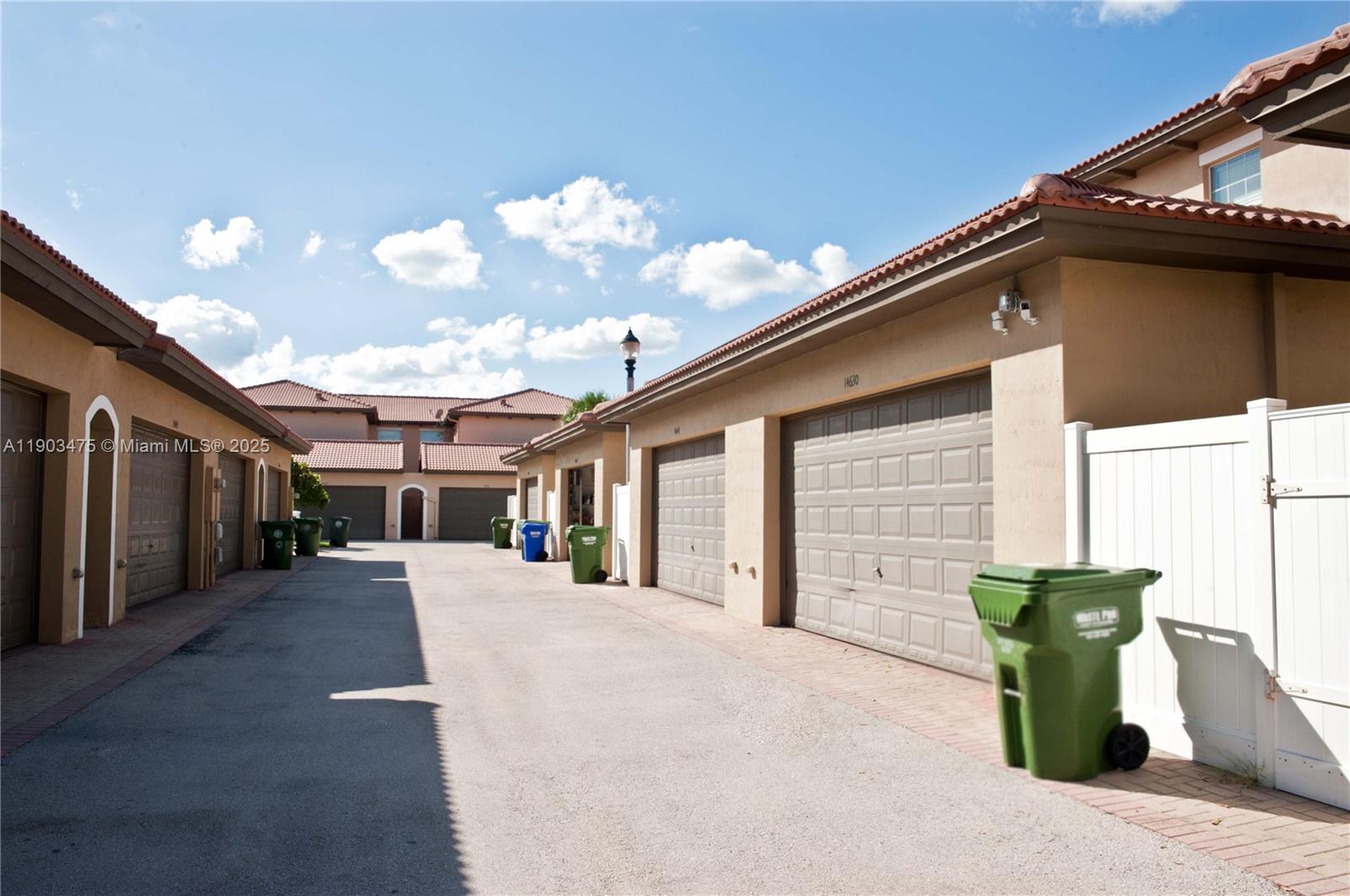 MEADOW PINES - Residential Lease