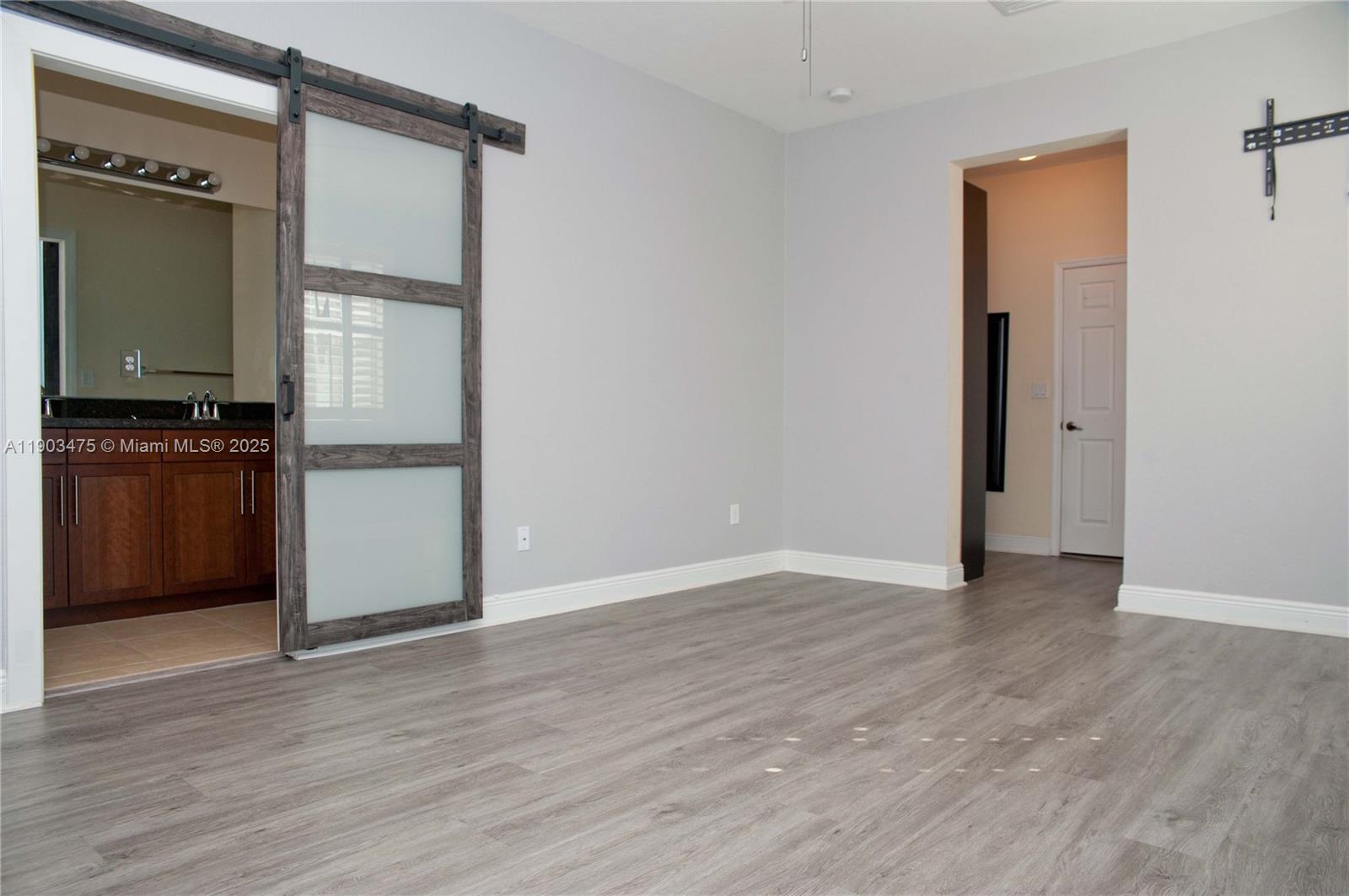 MEADOW PINES - Residential Lease