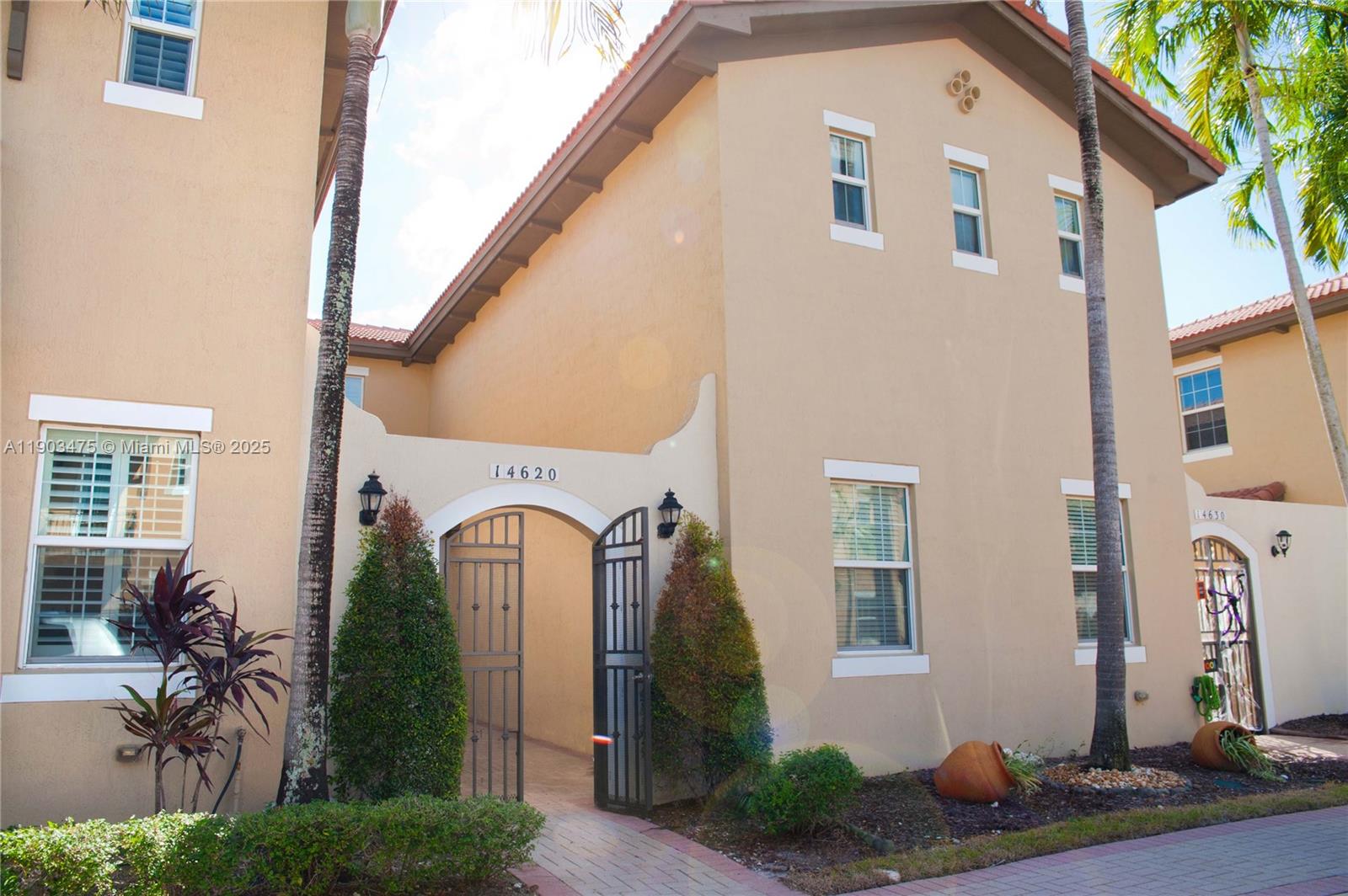 MEADOW PINES - Residential Lease