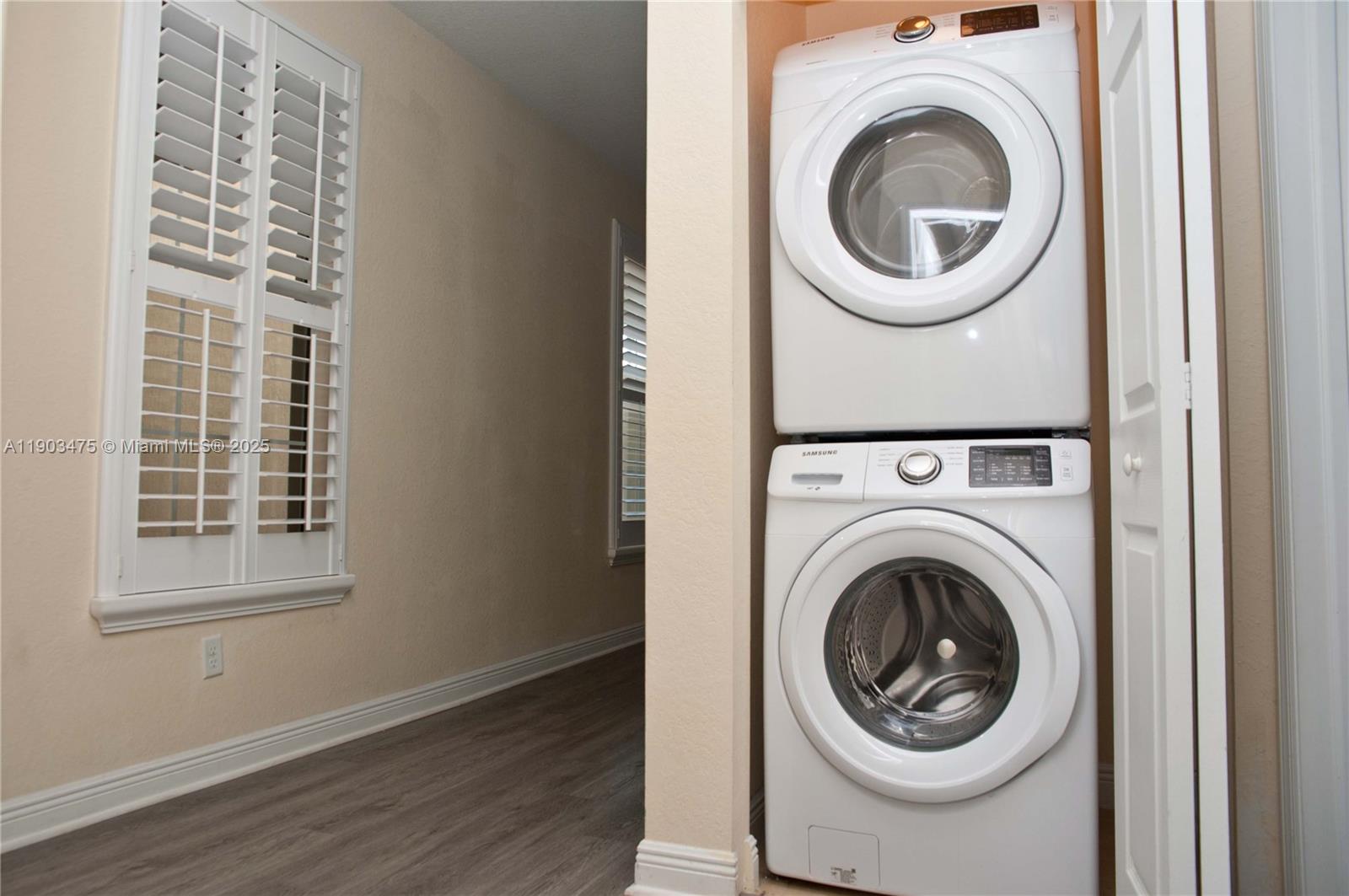 MEADOW PINES - Residential Lease