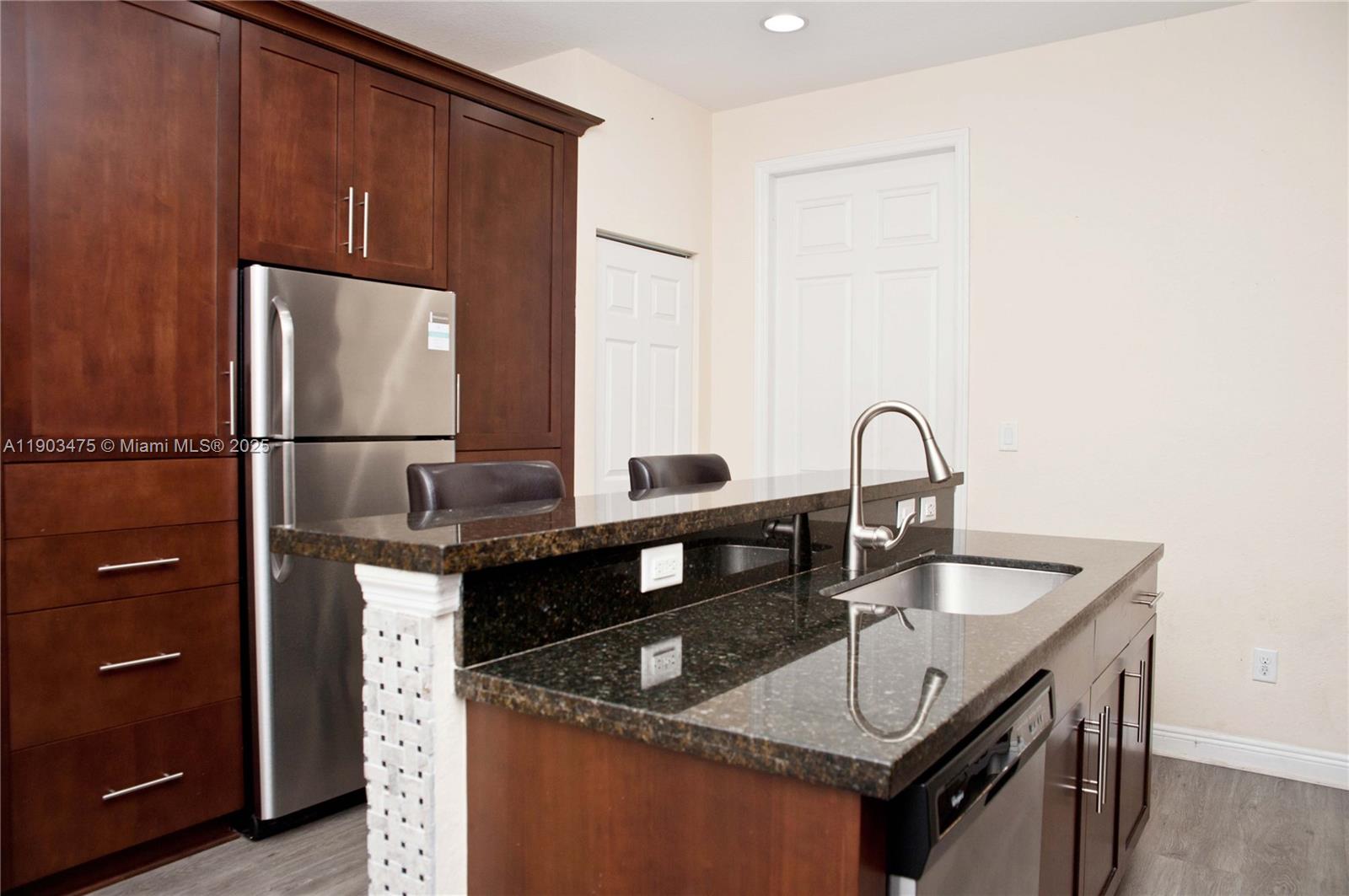 MEADOW PINES - Residential Lease