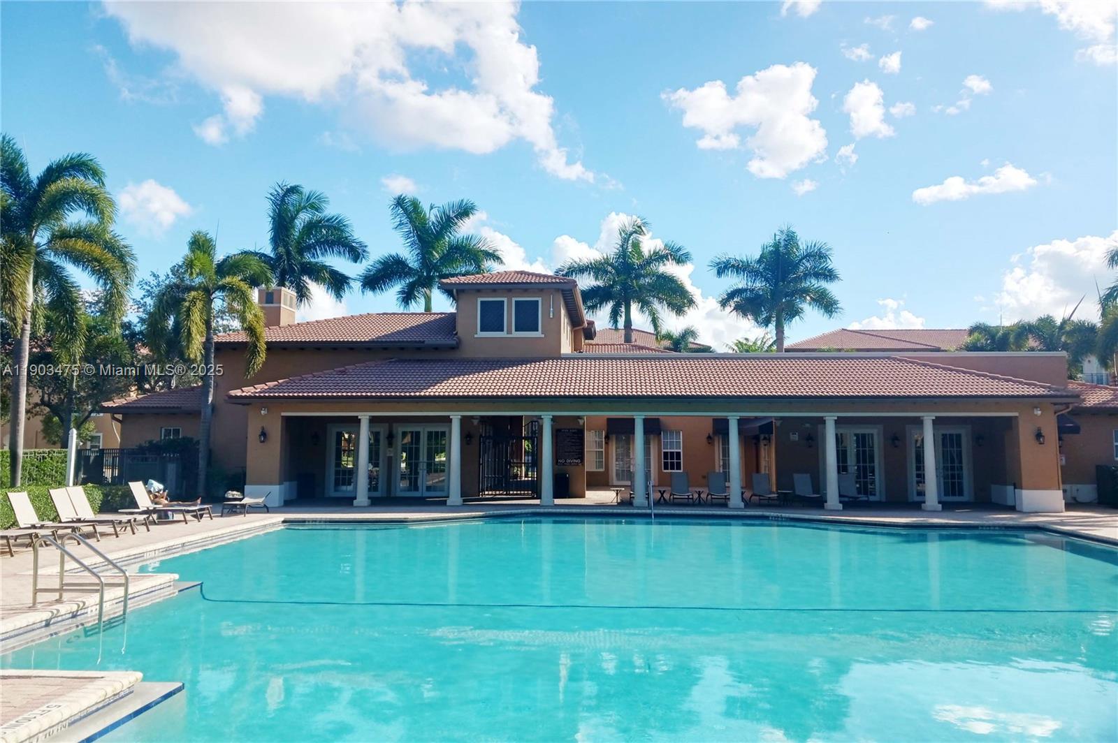 MEADOW PINES - Residential Lease