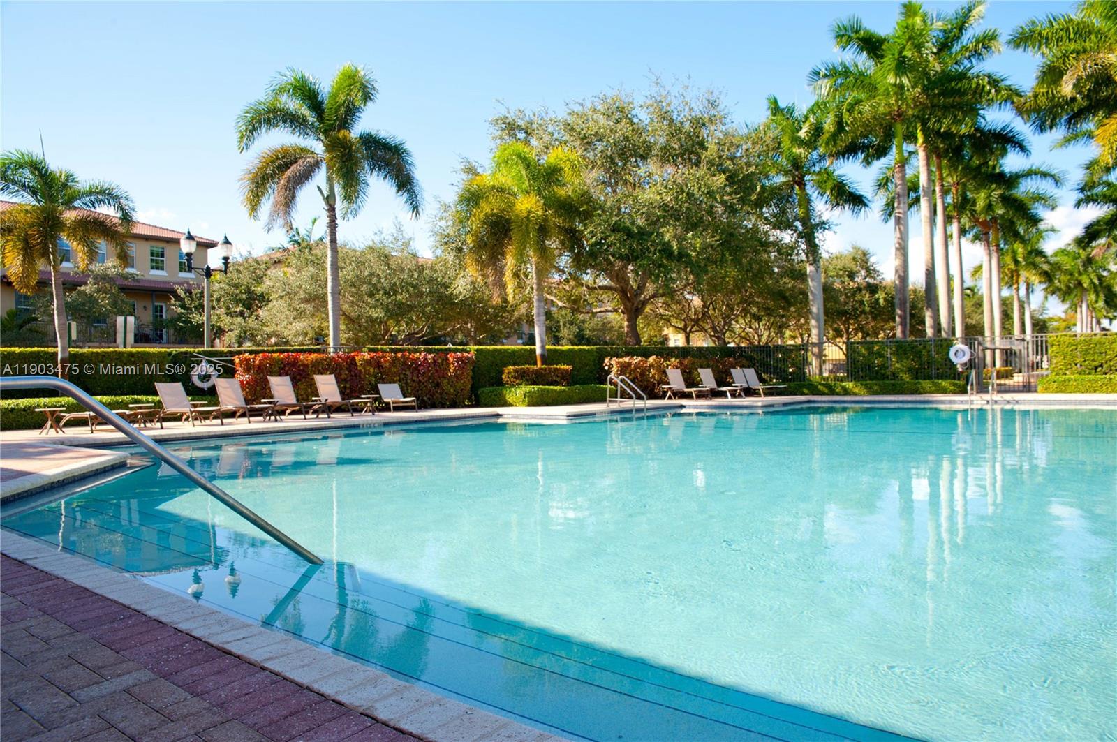 MEADOW PINES - Residential Lease