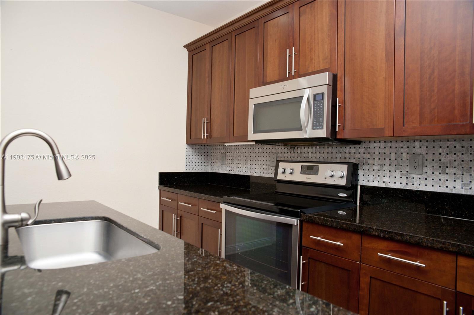 MEADOW PINES - Residential Lease