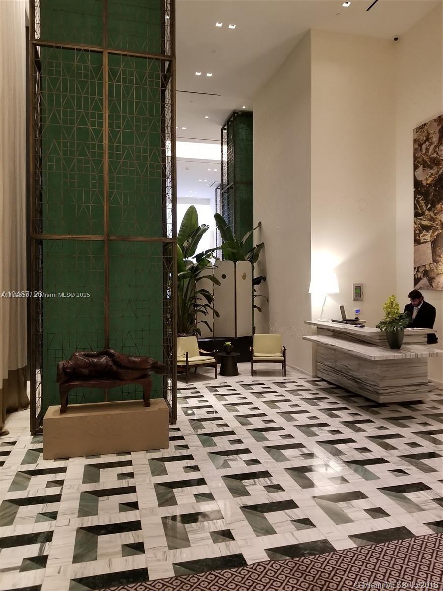 SLS LUX - Residential