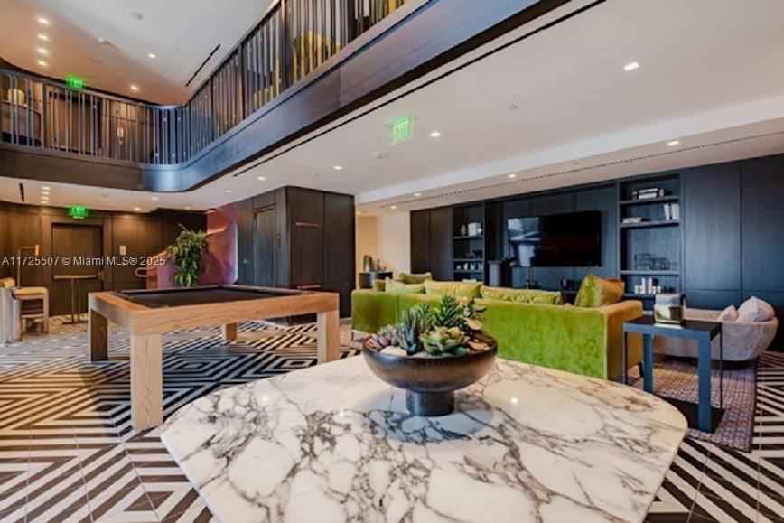 SLS LUX - Residential