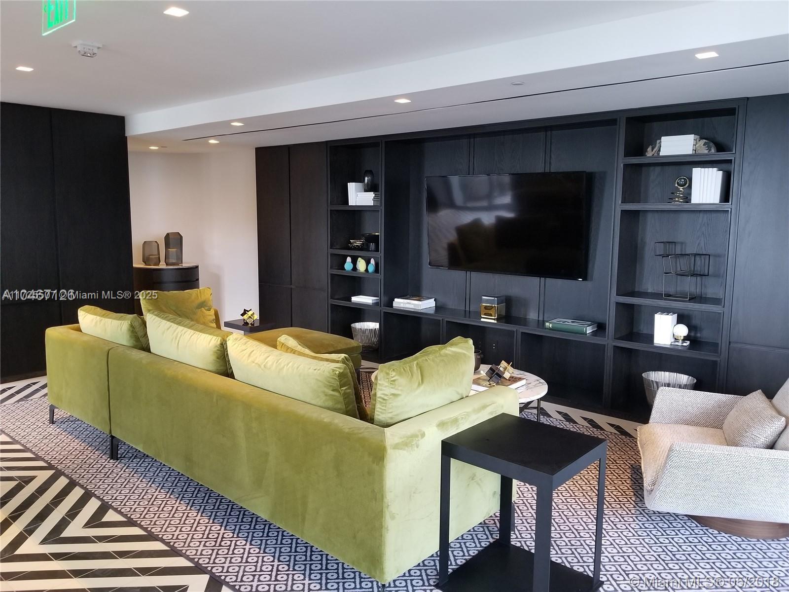 SLS LUX - Residential