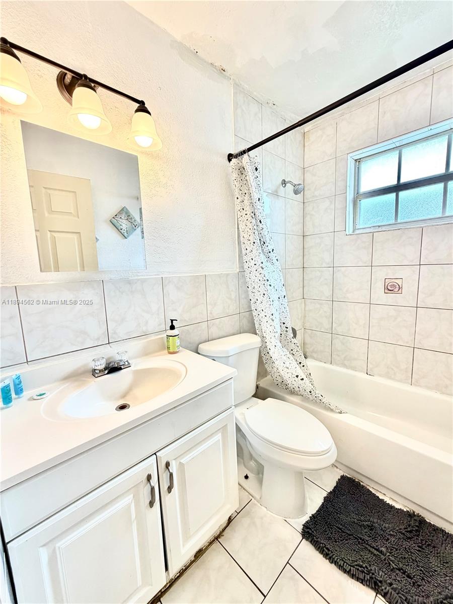 NORTH DANIA HEIGHTS - Residential Lease