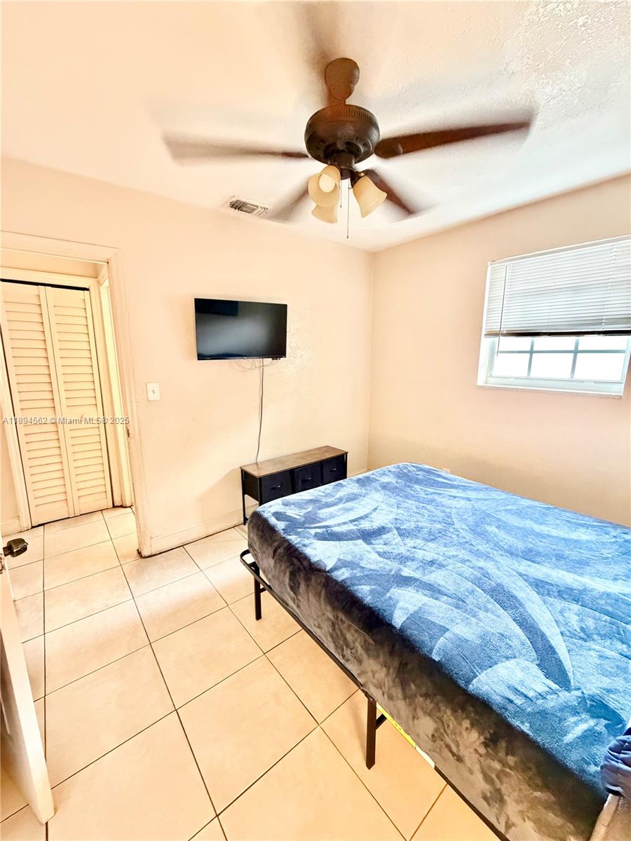 NORTH DANIA HEIGHTS - Residential Lease