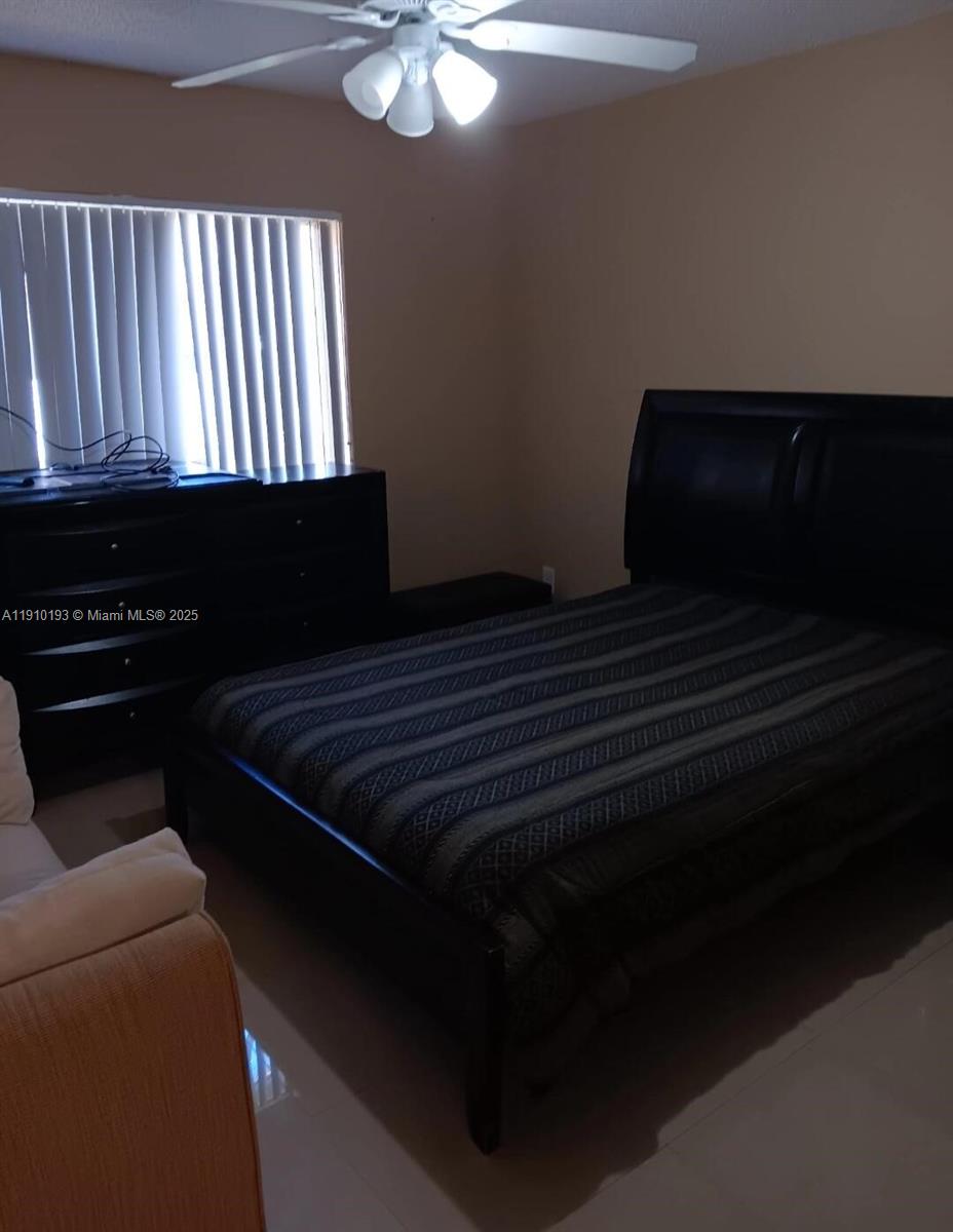 VILLA RUSTICA I CONDO - Residential Lease