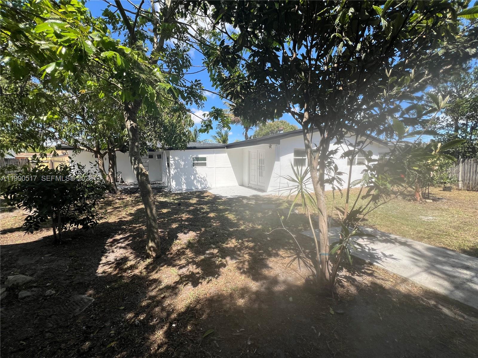 WINDWARD ESTS SEC 2 - Residential