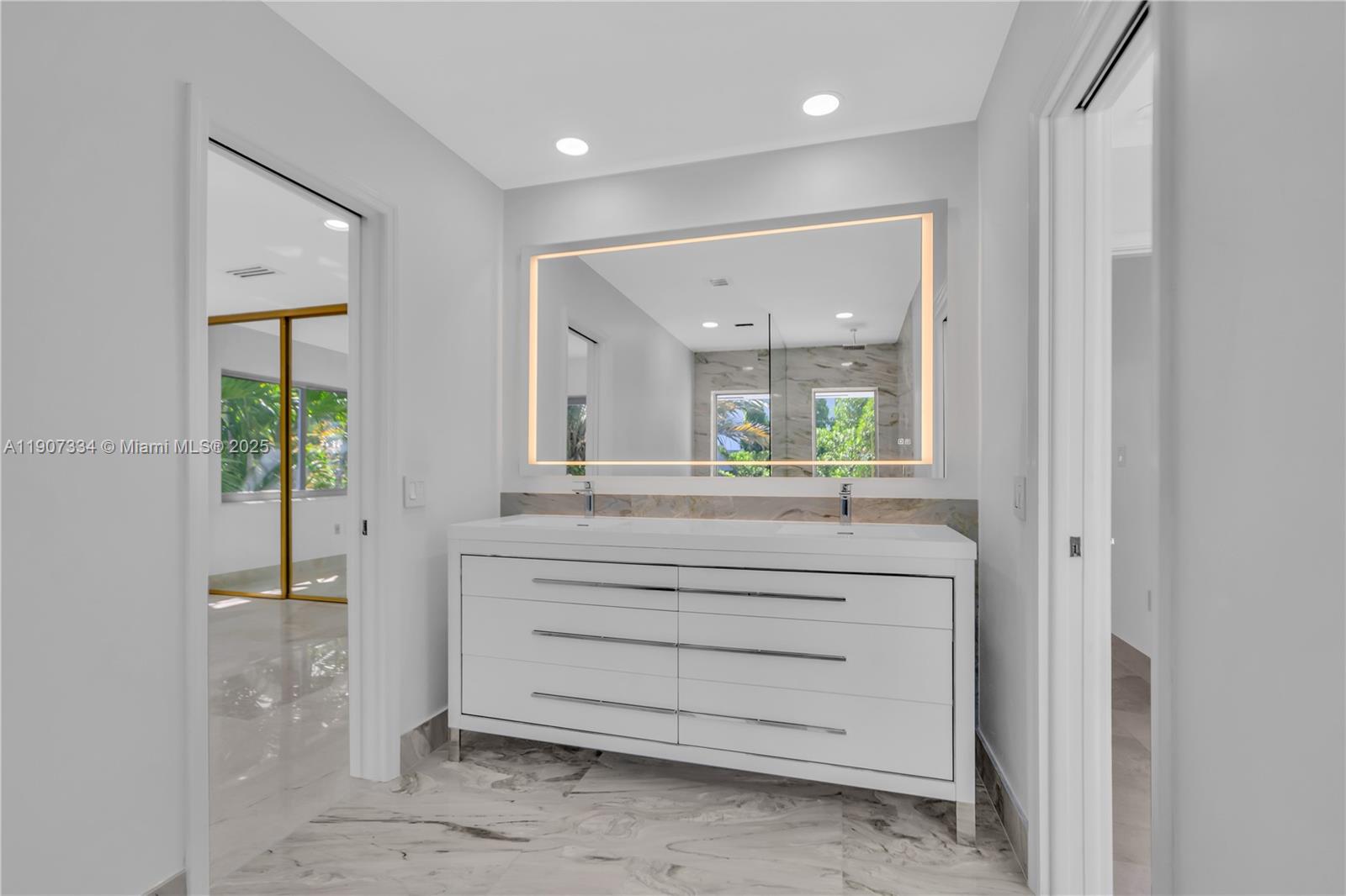 SAN SOUCI ESTATES - Residential Lease