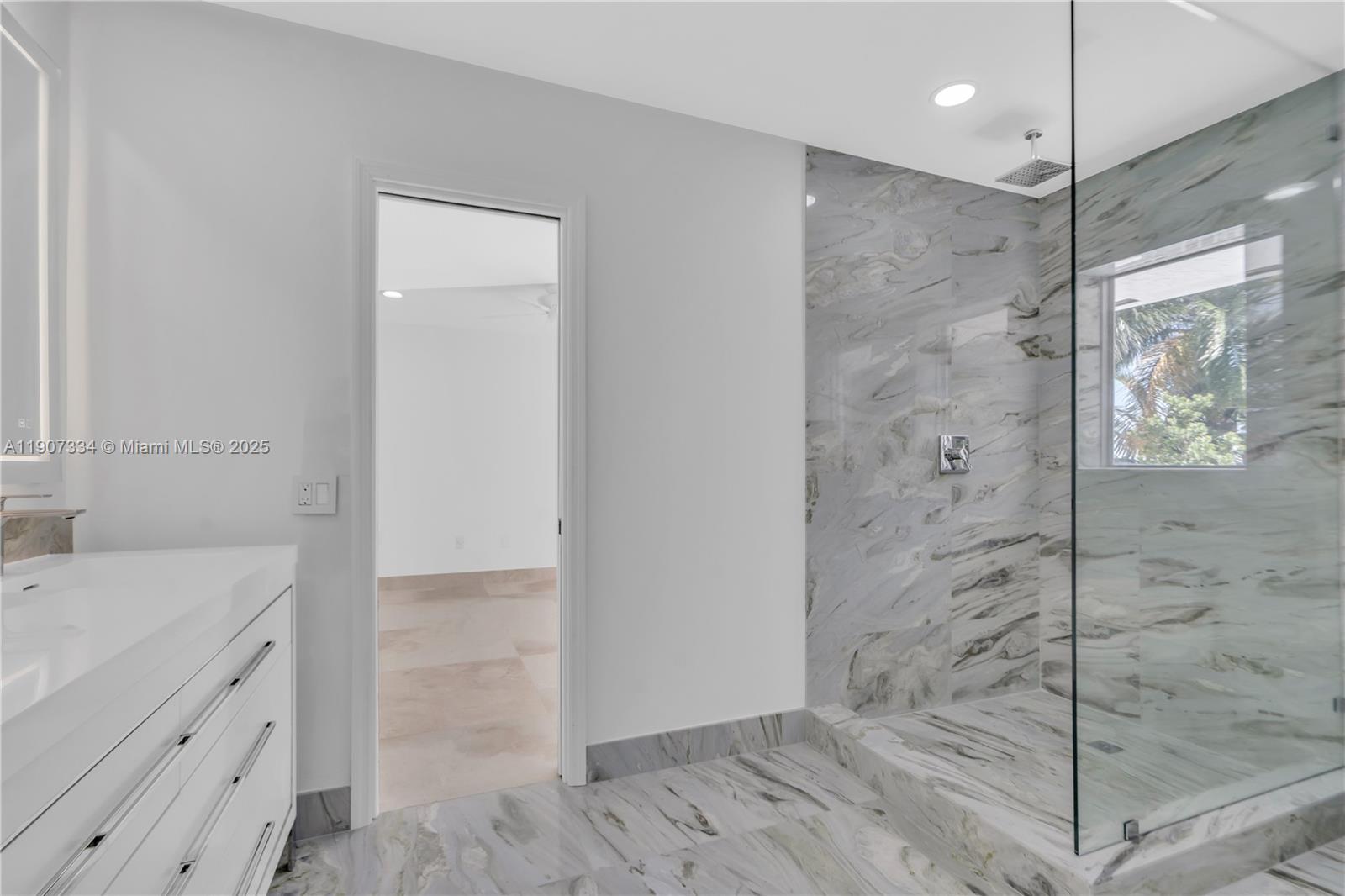 SAN SOUCI ESTATES - Residential Lease